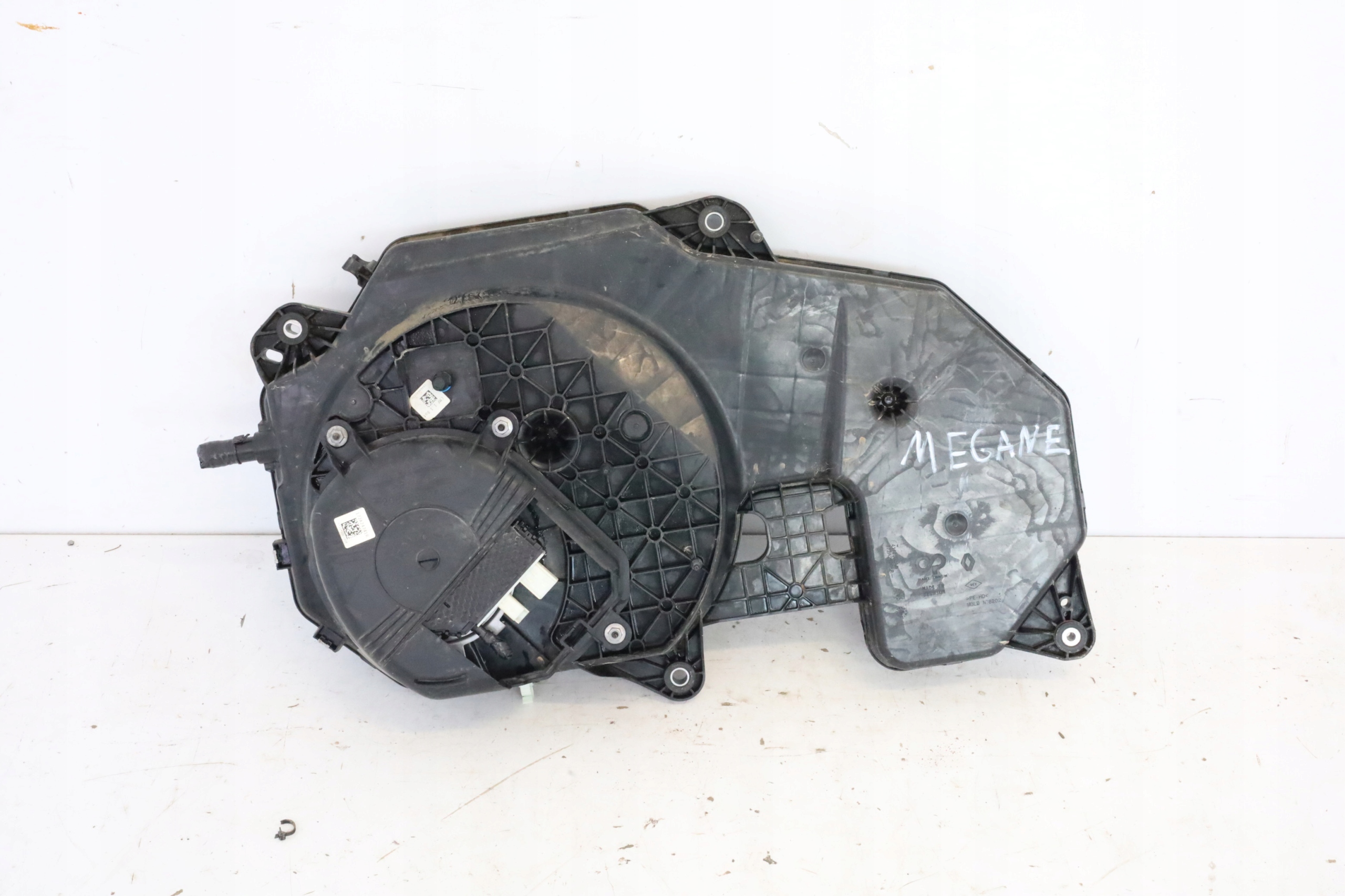 ZBIORNIK ADBLUE RENAULT MEGANE IV 1.5 DCI 208839875R 172A24741R