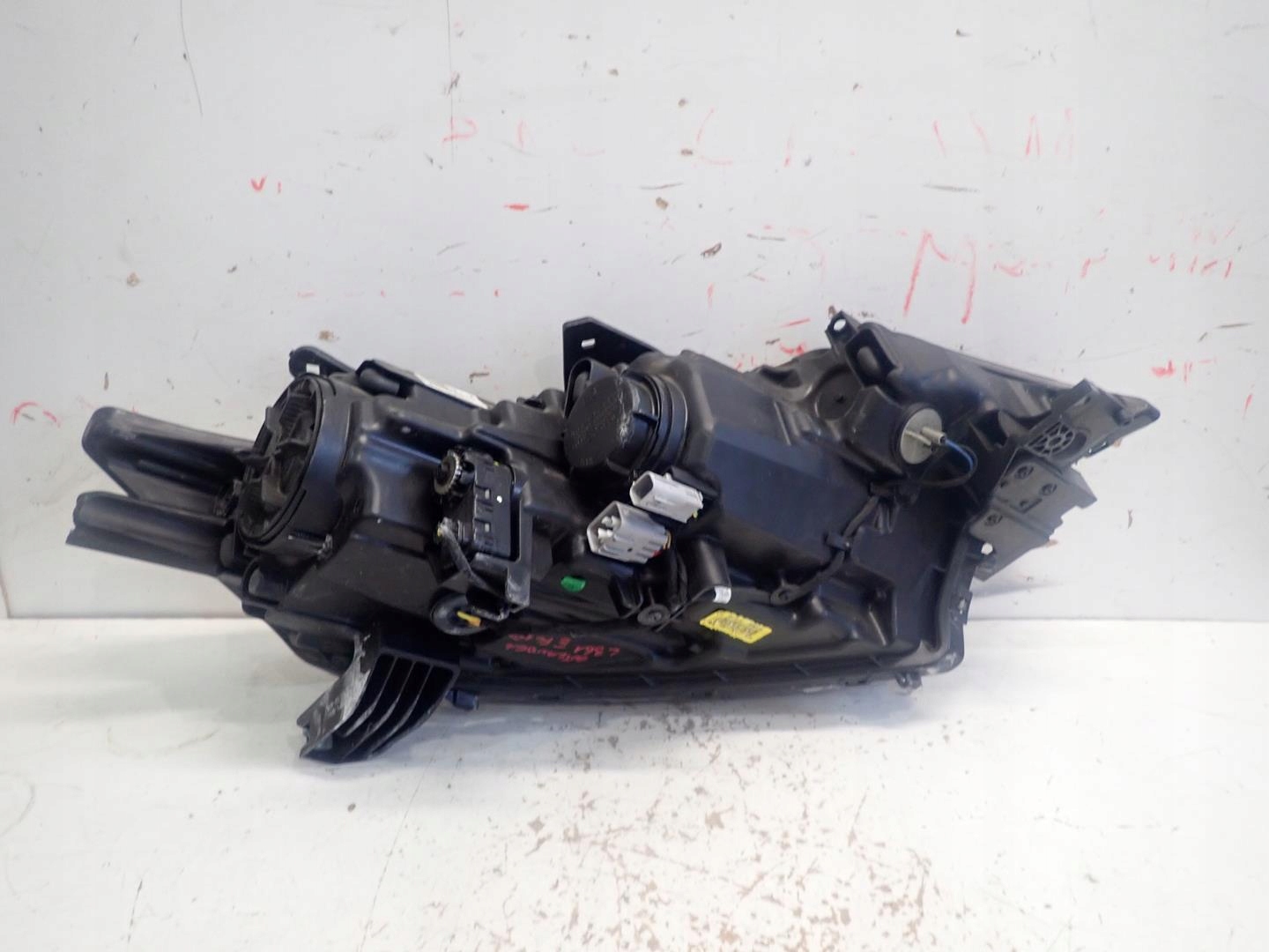 light front left MITSUBISHI OUTLANDER III LIFT 18