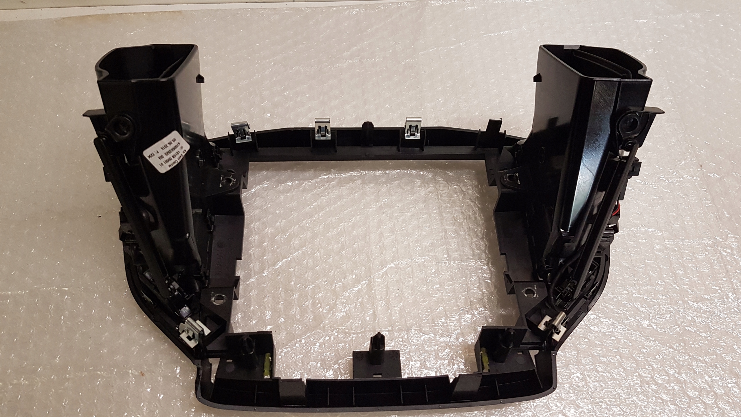 frame WYSWIETLACZA MASERATI GHIBLI 6700663920