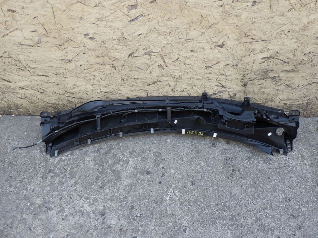TOYOTA YARIS 4 IV P21 2020- torpedo