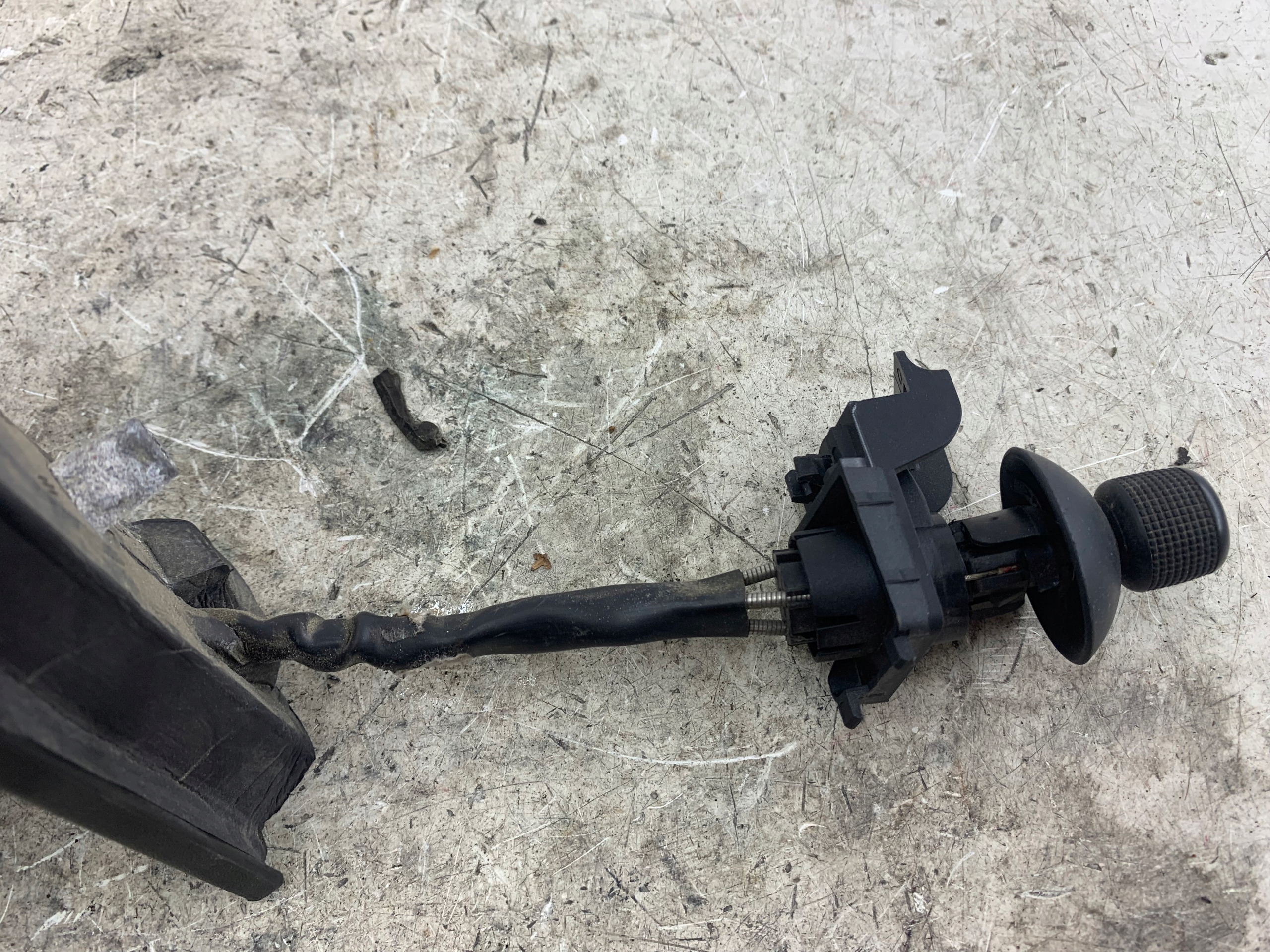 SEAT TOLEDO III mirror right black, manually