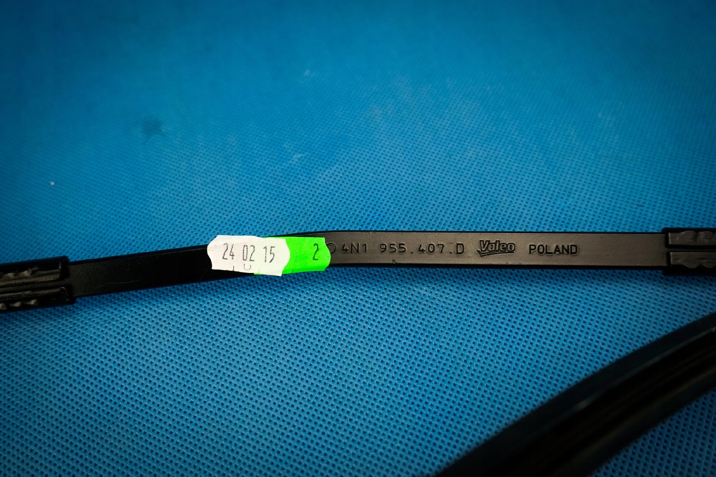 wiper arm pioro Audi A8 4N 4N1955407D