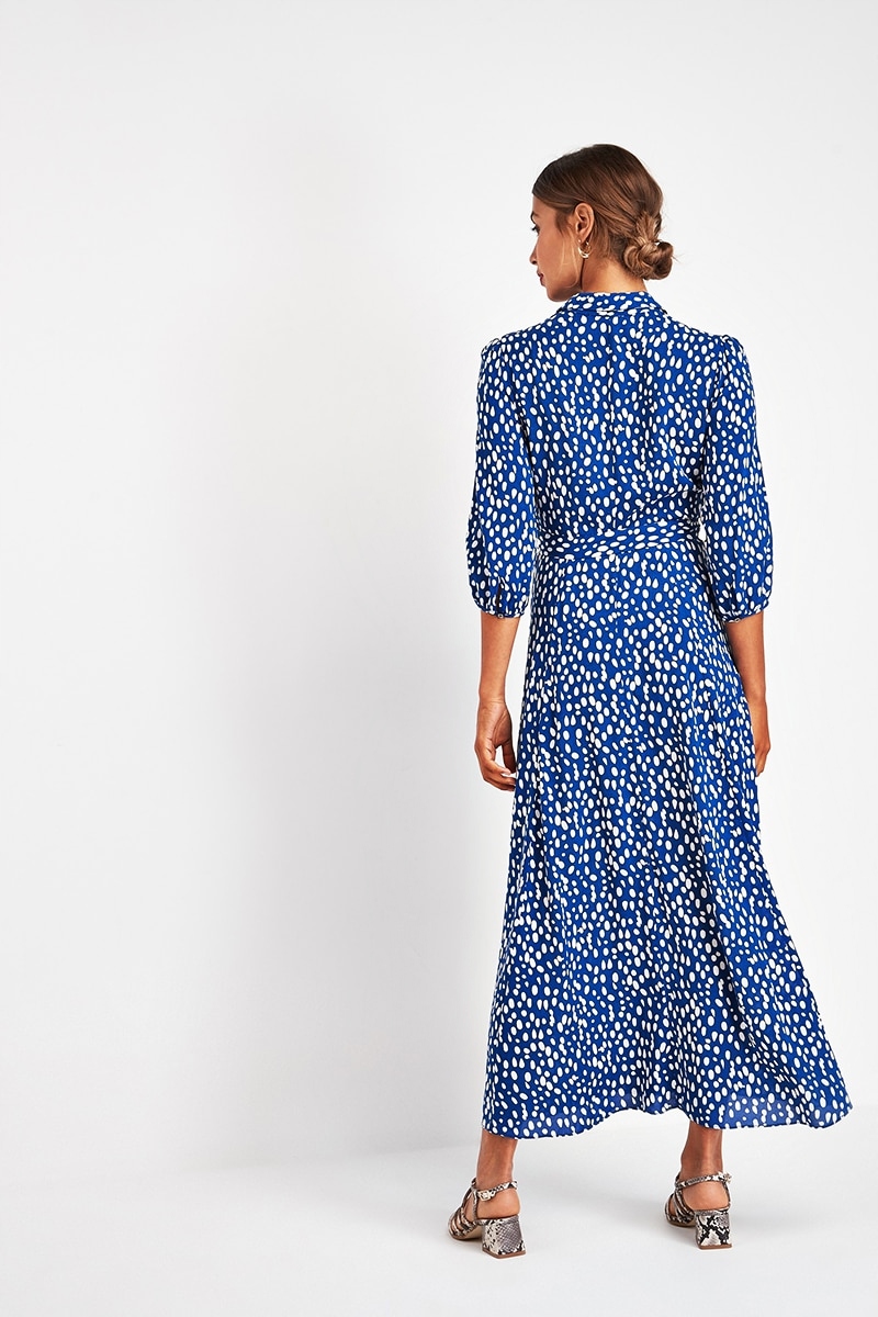 LETNIA SUKIENKA W GROSZKI PLAMKI DŁUGA BOHO LUŹNA Model Długa Luźna Sukienka BOHO