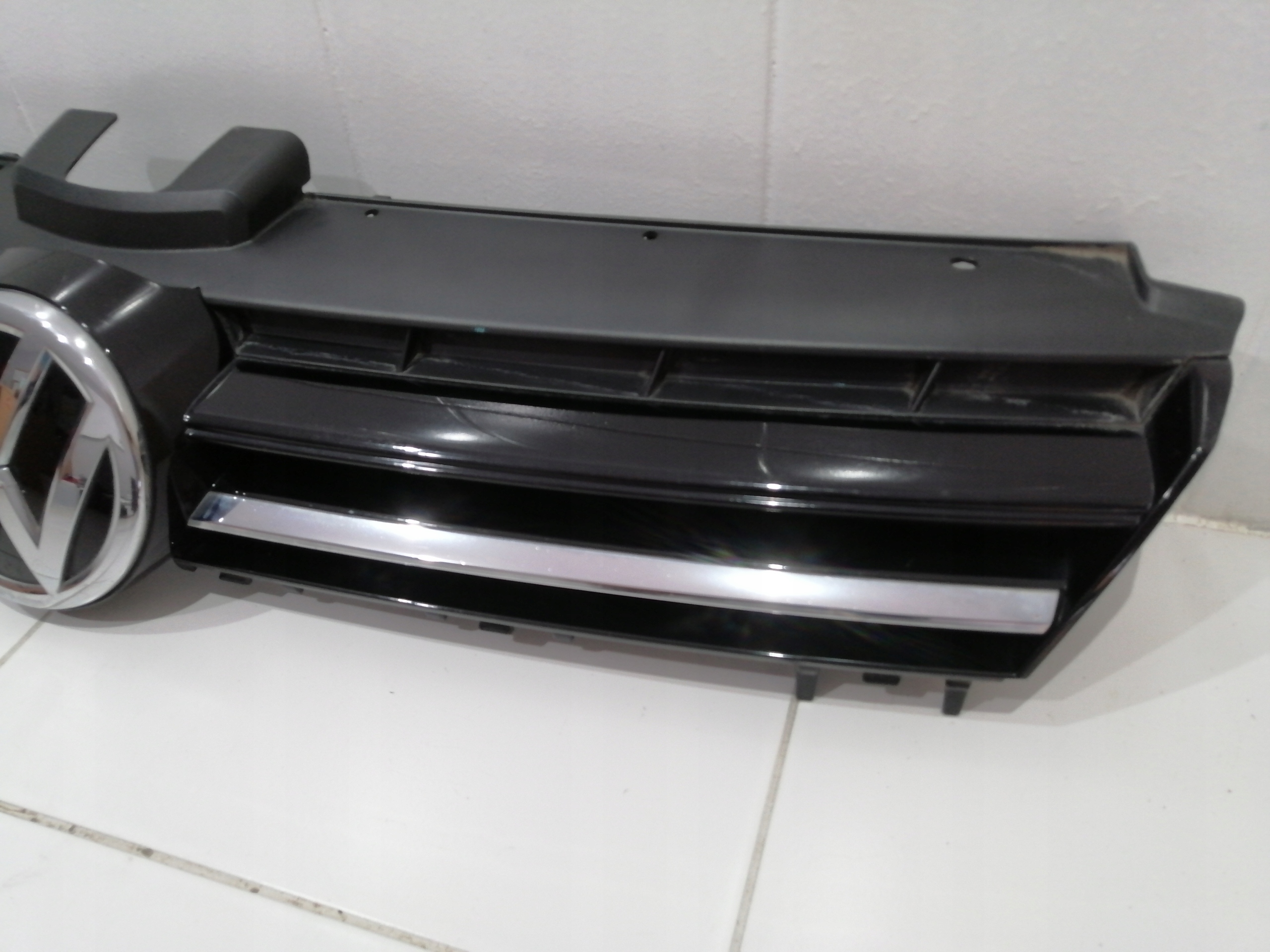 VW Golf V Kühlergrill FRONTGRILL Kühlergitter 5G0853653GR - Thumbnail 8