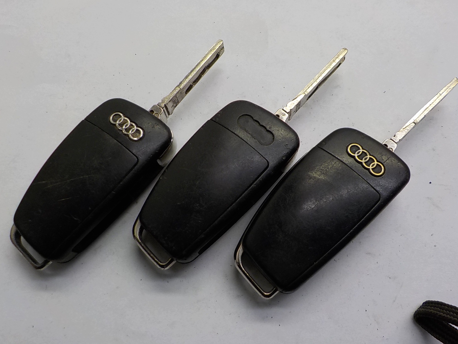 AUDI A3 II 8P key PILOT 434 MHZ