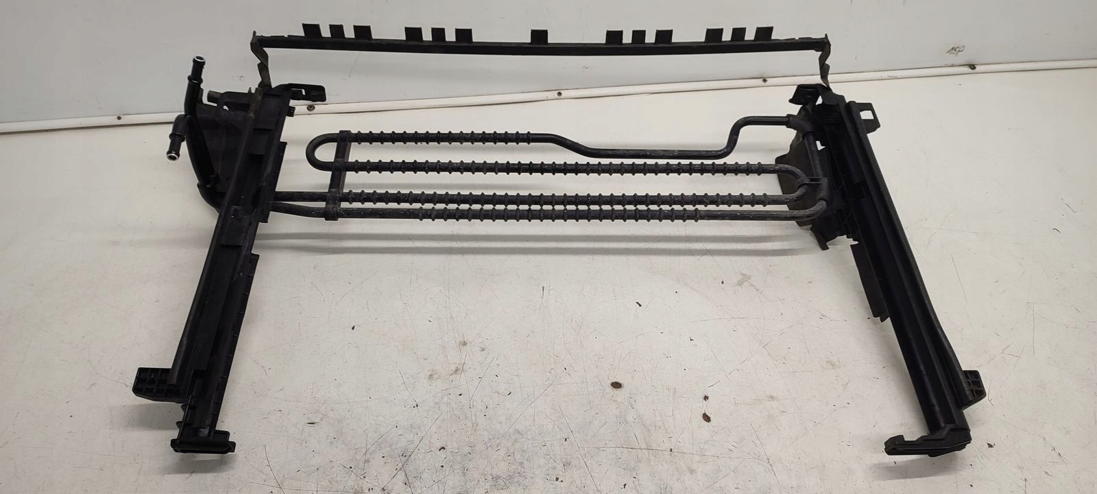 Radiatore / Raffreddatore SERVOSTERZO Mercedes W204 2,2 CDI