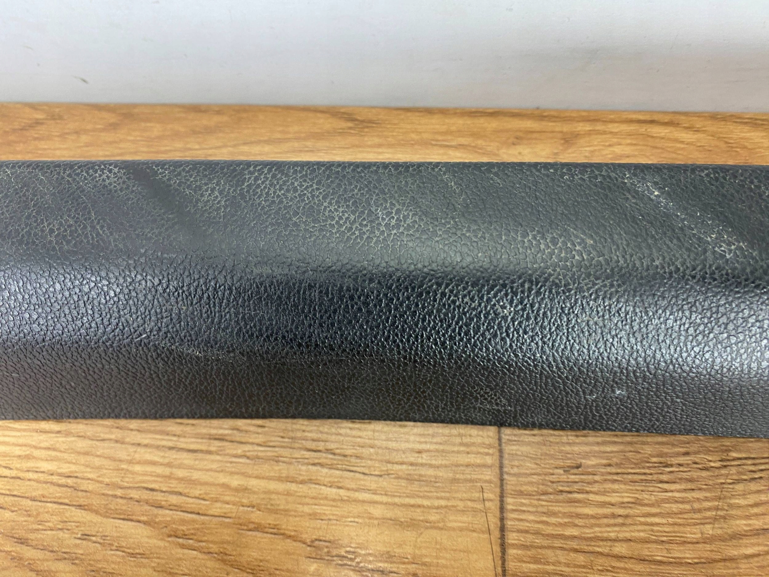 cover of the threshold inner left Cadillac CTS III 2014+