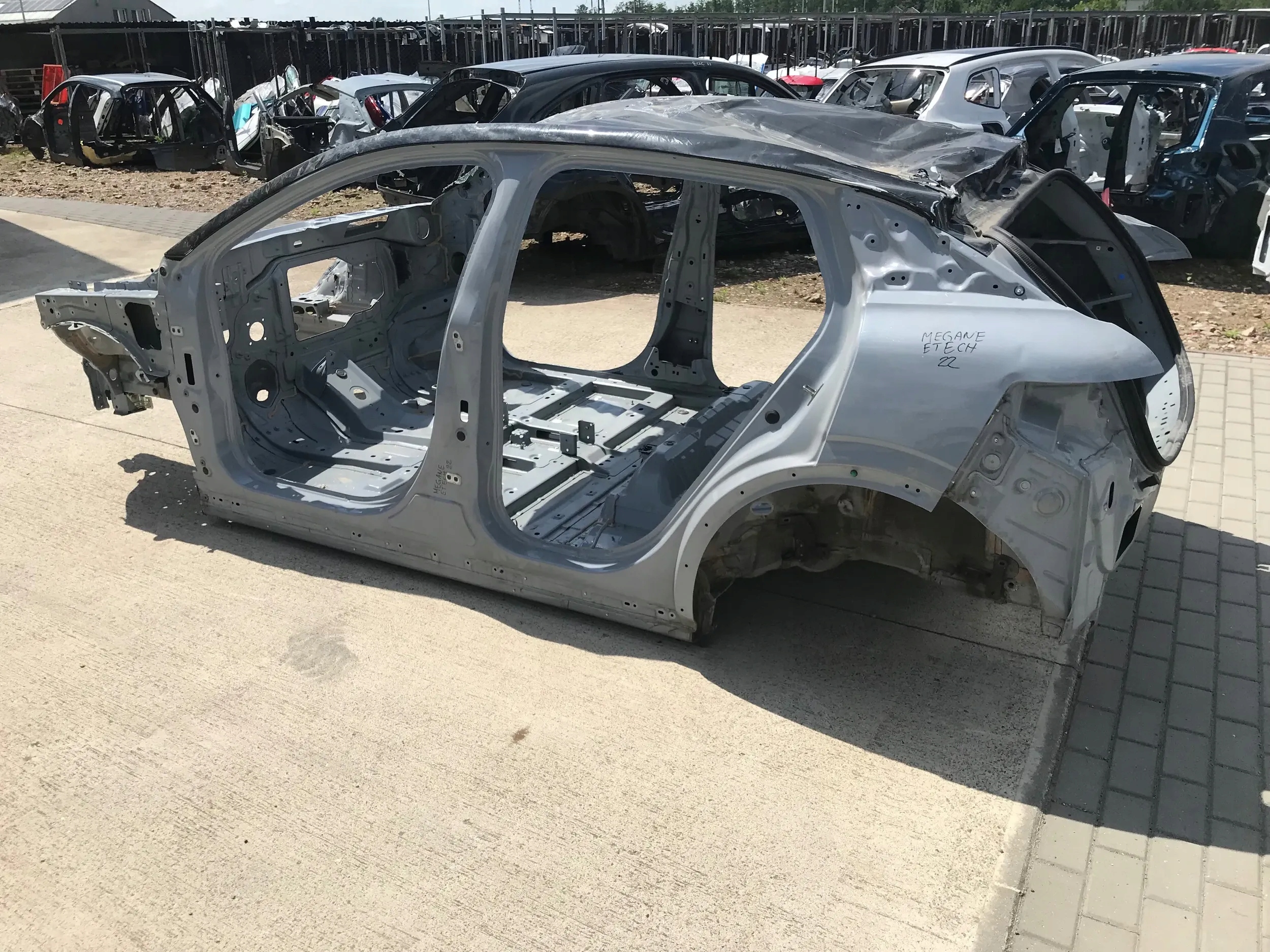 RENAULT MEGANE V 5 E-TECH 2023 ĆWIARTKA BŁOTNIK LEWY TYŁ TYLNY