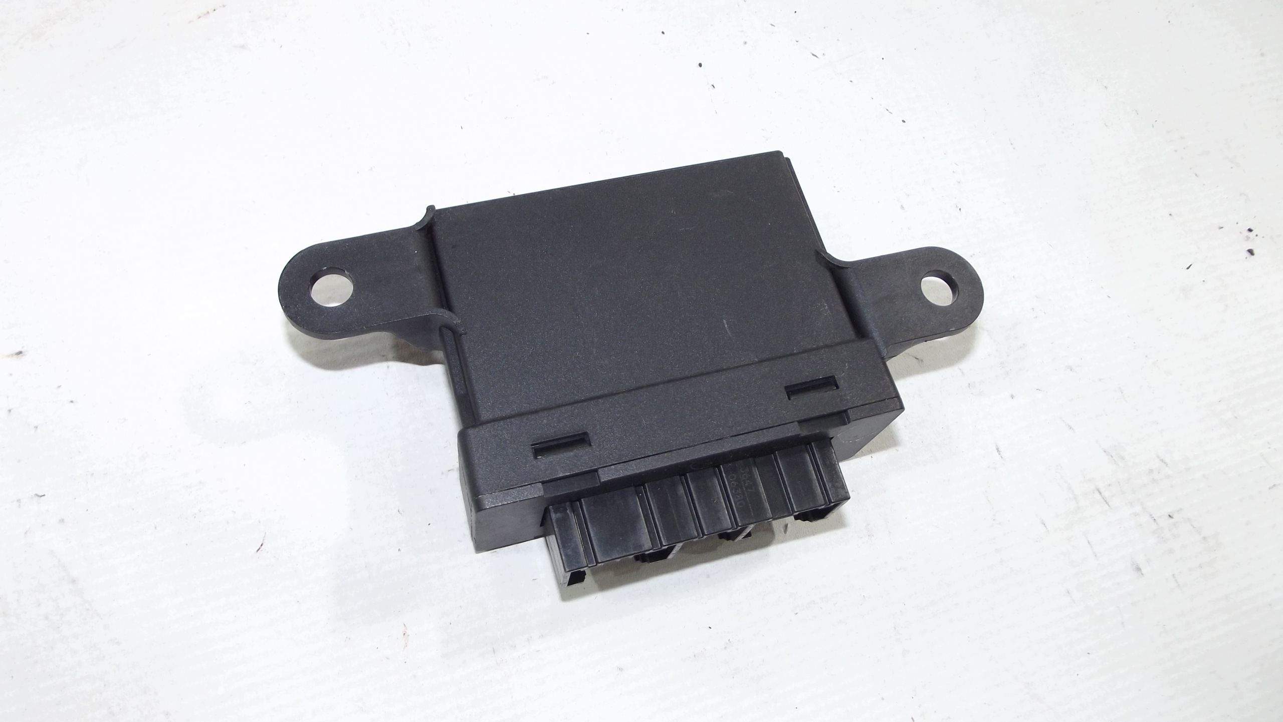 Opel Astra V K modulo czujnikow PDC 84372937
