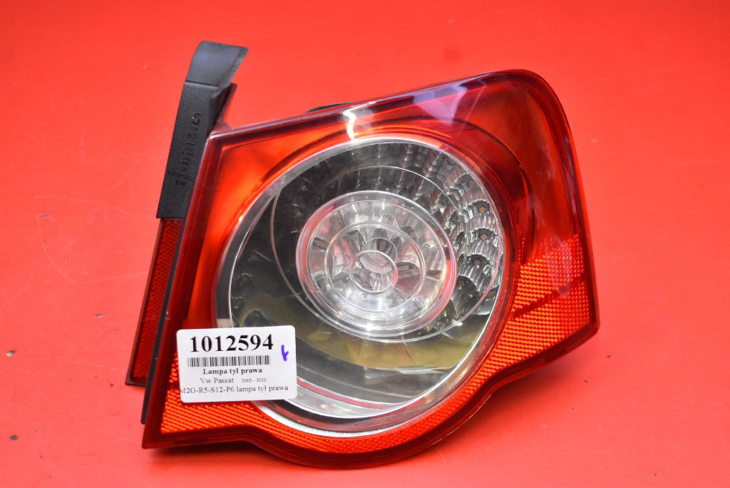 light right rear part rear 3C5945096H VW PASSAT B6 sedan 05-10