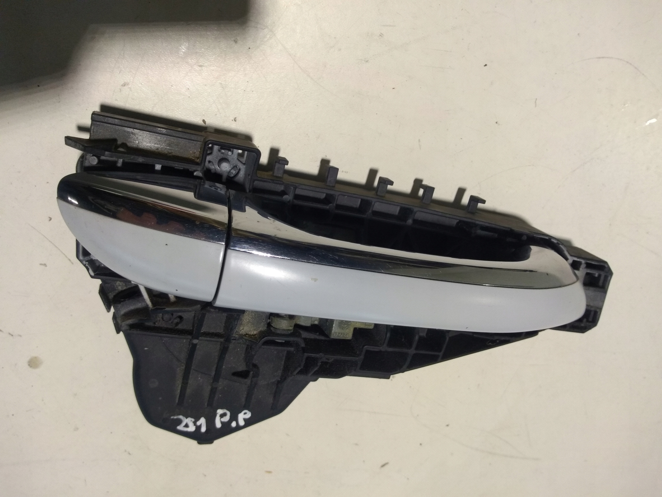 handle MERCEDES W251 right front