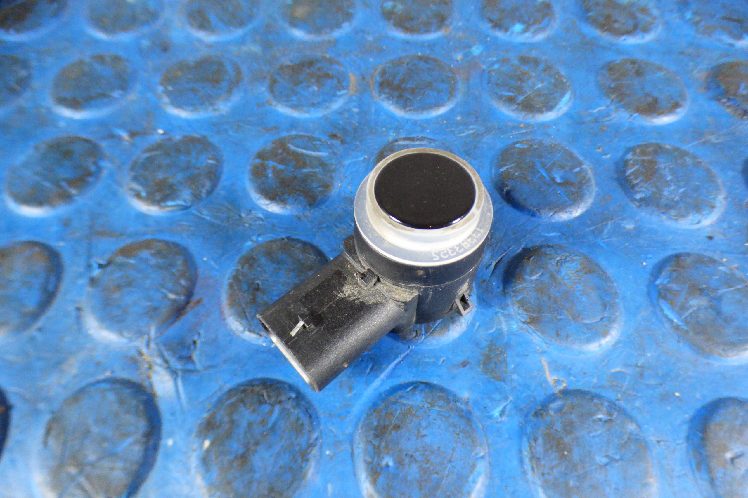 Sensor Parken PDC heck 39014223 Opel Astra K V