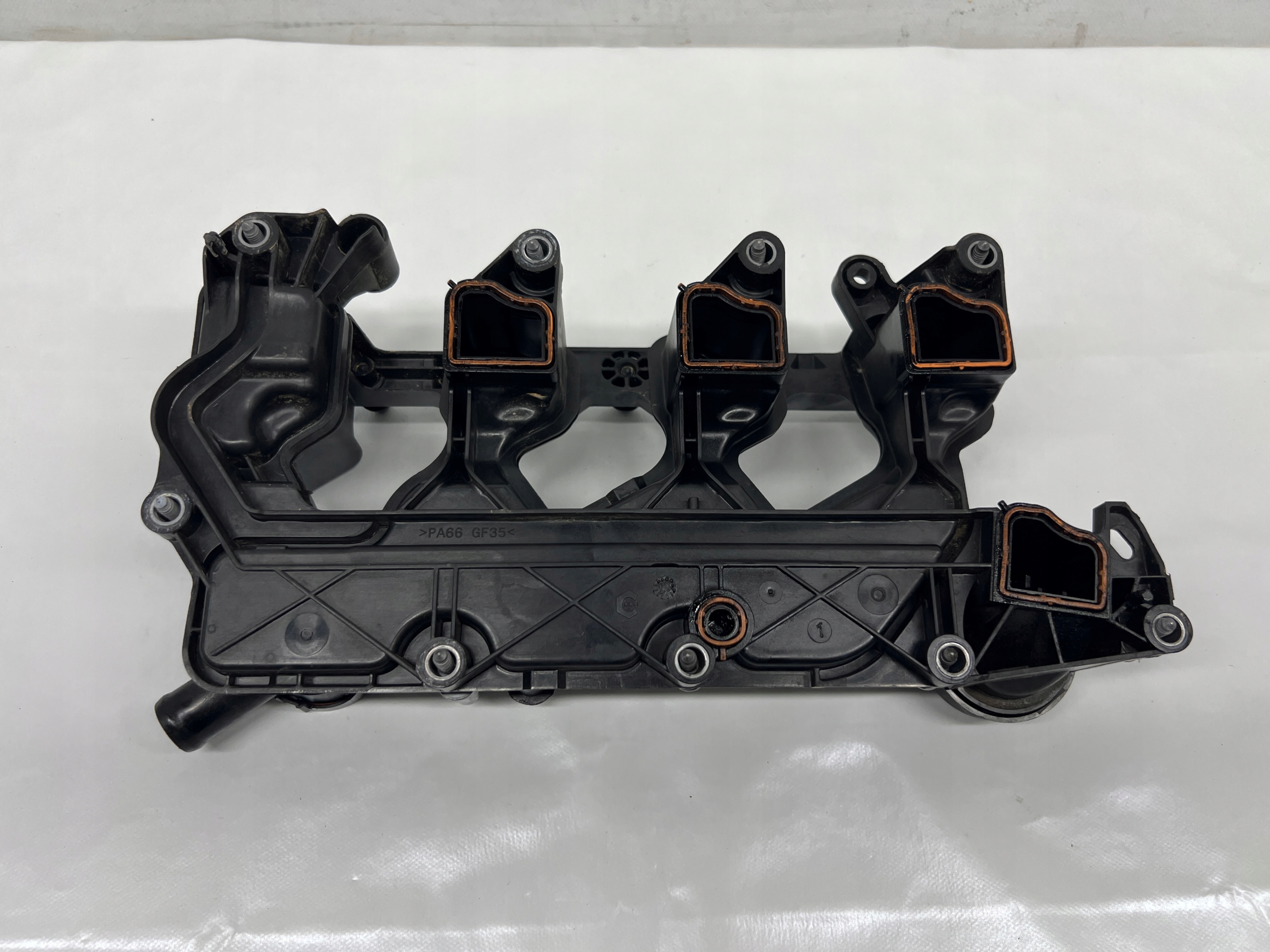 Peugeot 208 II 1.5 BlueHDI Abdeckung der Ventile 9827622780