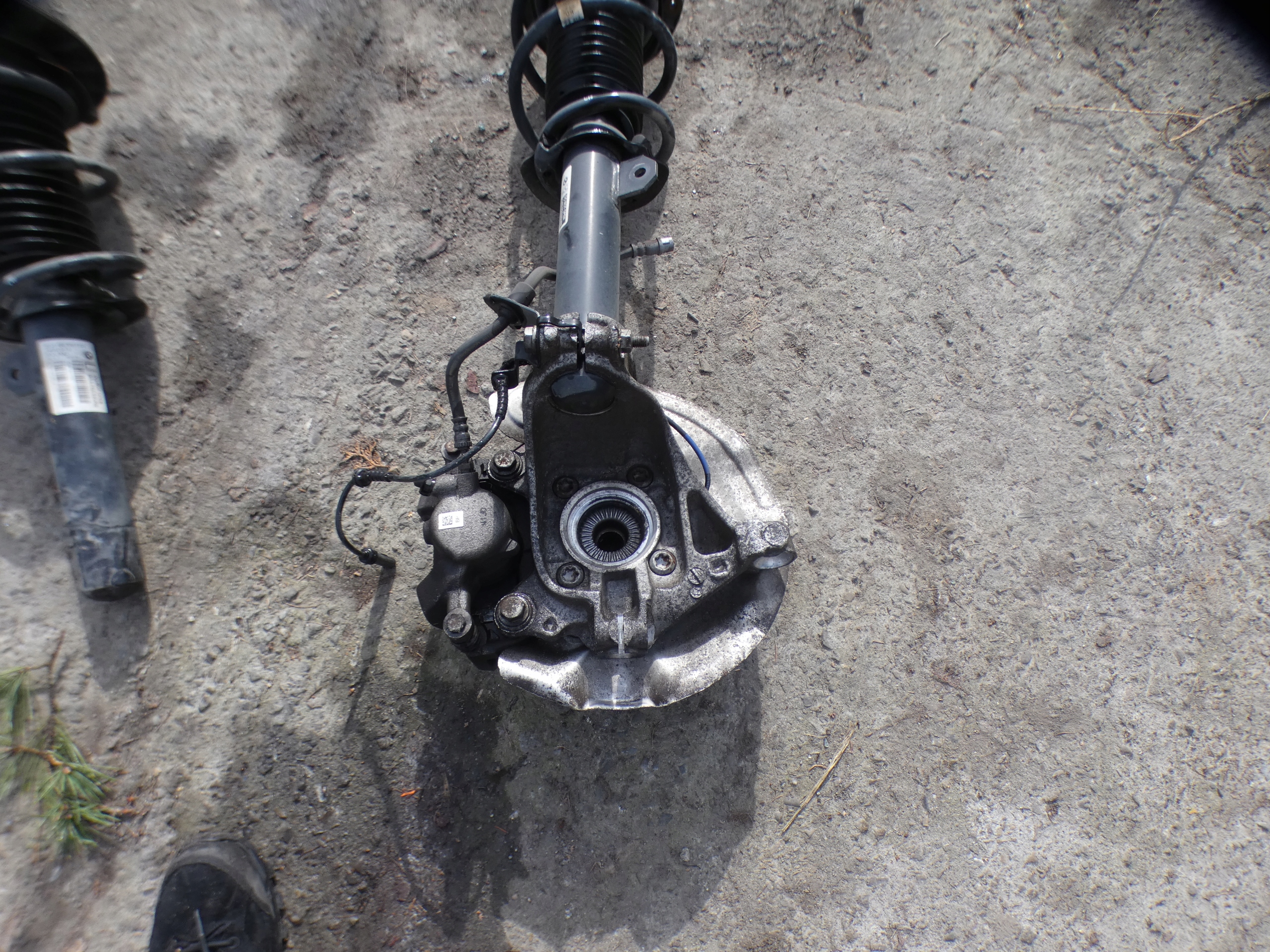 MINI COOPER F55 shock absorber right front swing 2.0 and 6852418