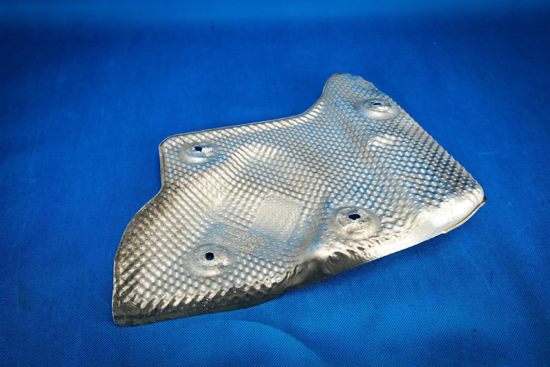 Blende Abdeckung termiczna tank Audi A6 A7 4G 4G0201308C