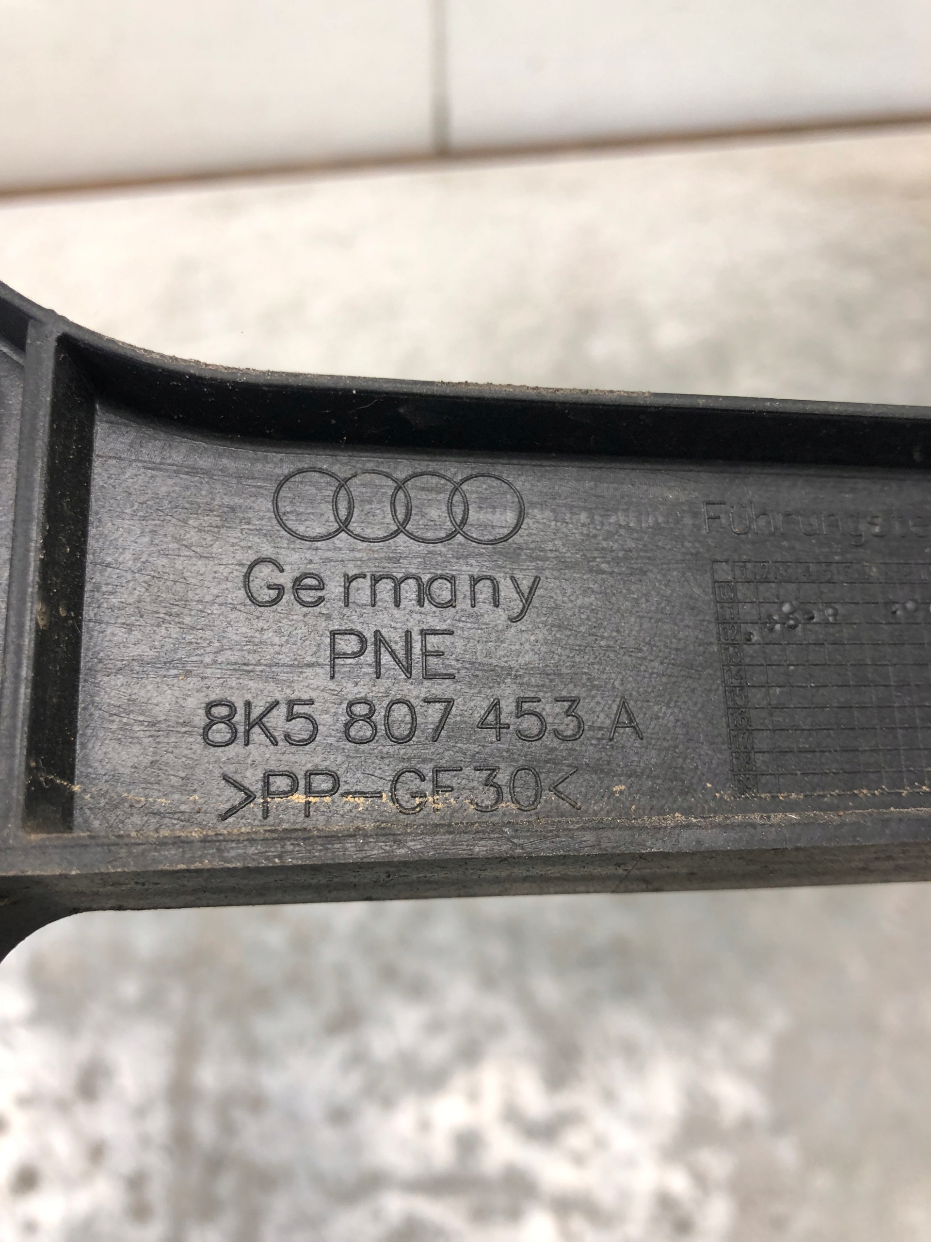 bumper bracket left rear part AUDI A4 B8 LIFT sedan 8K5807453A