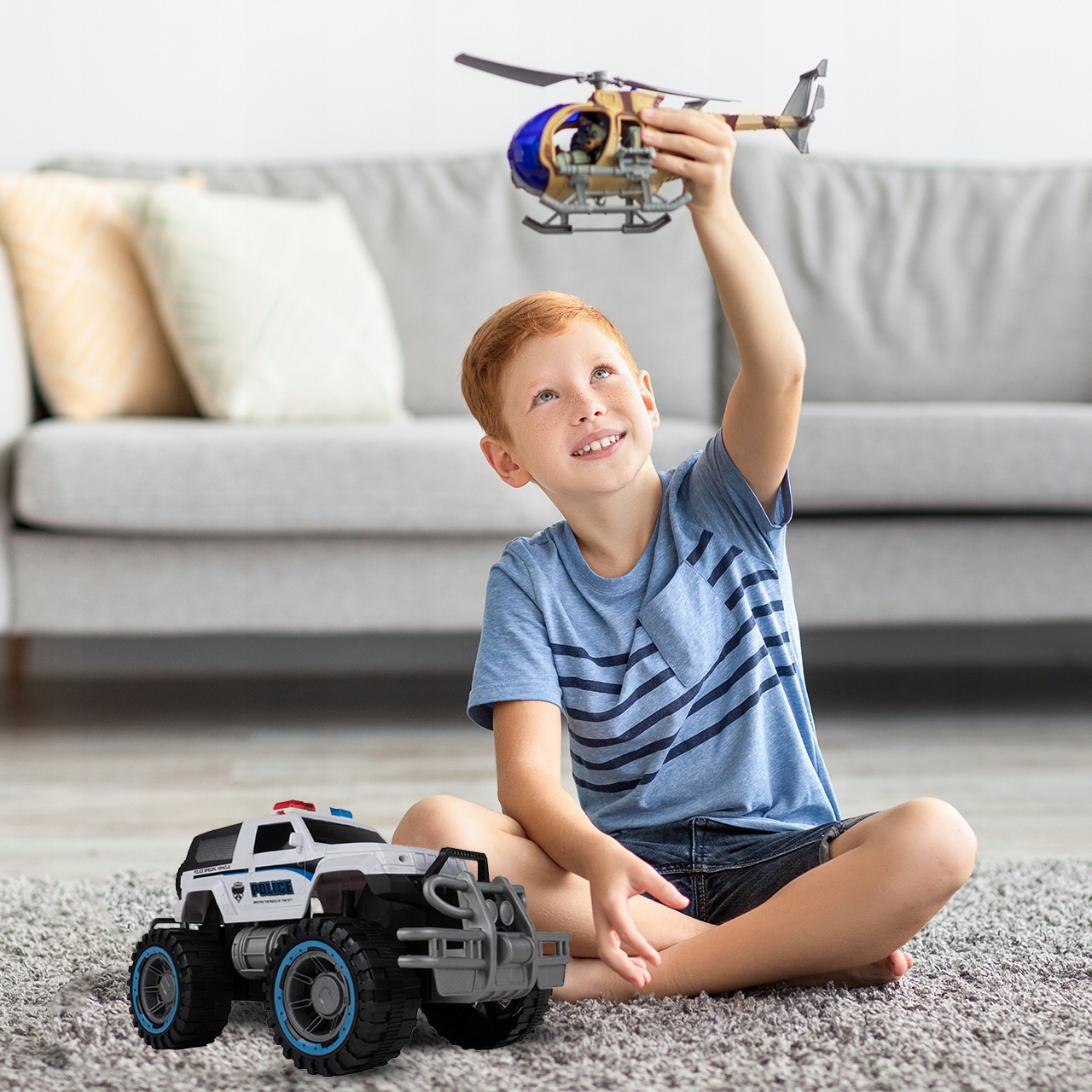 SAMOCHÓD POLICYJNY AUTO POLICJA Z NAPĘDEM RADIOWÓZ ZABAWKA DLA DZIECI Szerokość produktu 15.5 cm