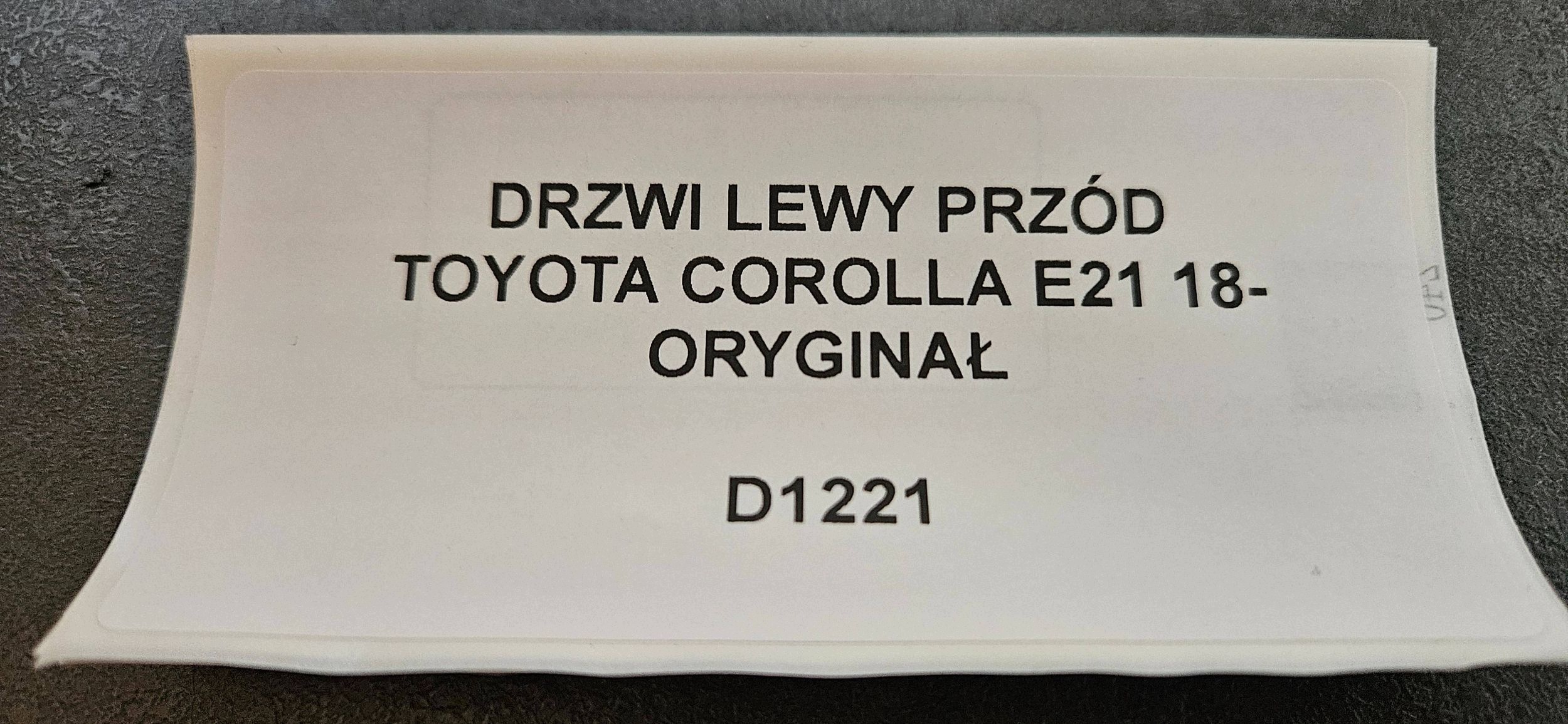dveře levý předek TOYOTA COROLLA E21 18- originál