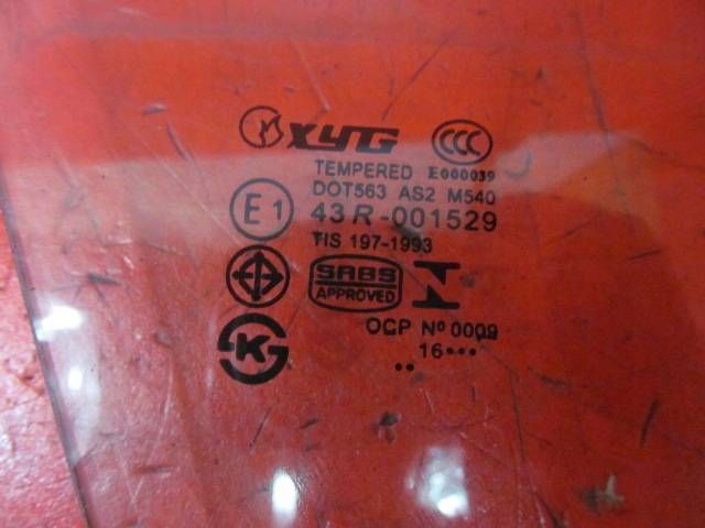 AUDI TT 8N 98-06 window door right front MALA TROJKATNA