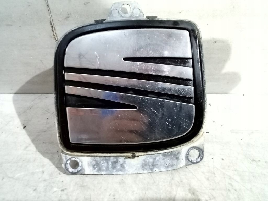 Seat Altea XL handle bonnet rear part 5P0827565C