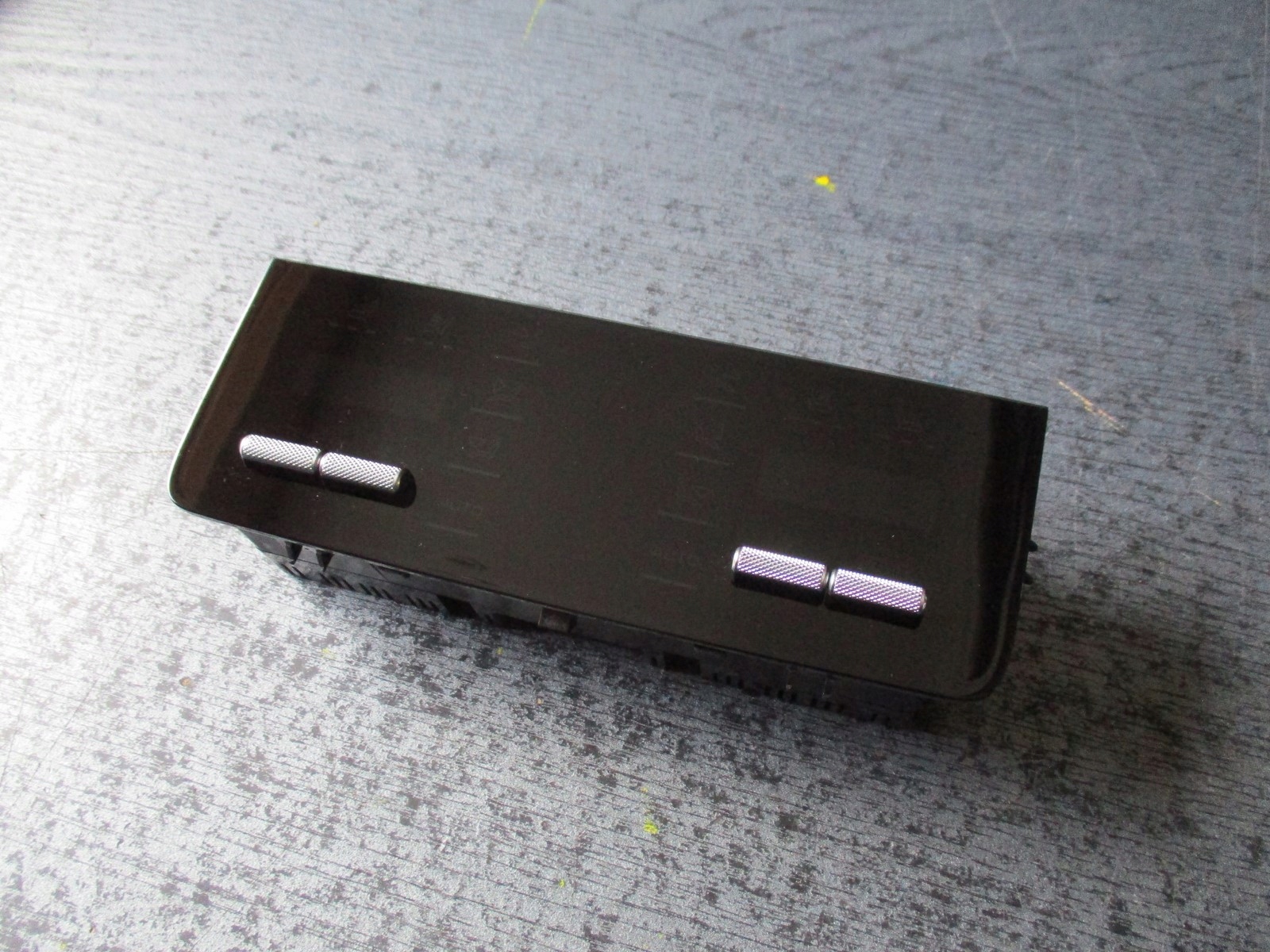 Panel klimatizácie Porsche Cayenne 9Y0919615F Nový