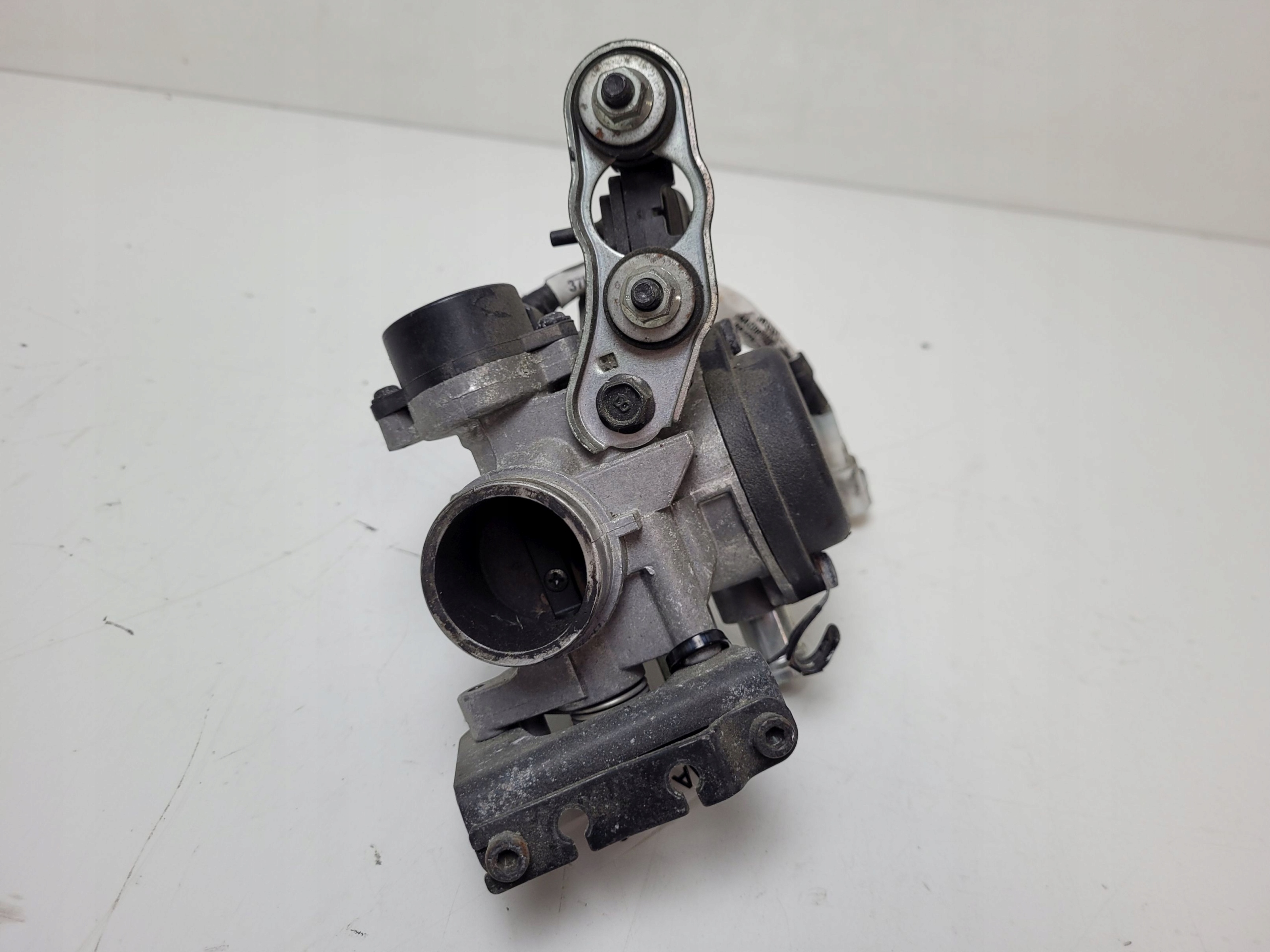 YAMAHA X-MAX 250 09-13 PRZEPUSTNICA