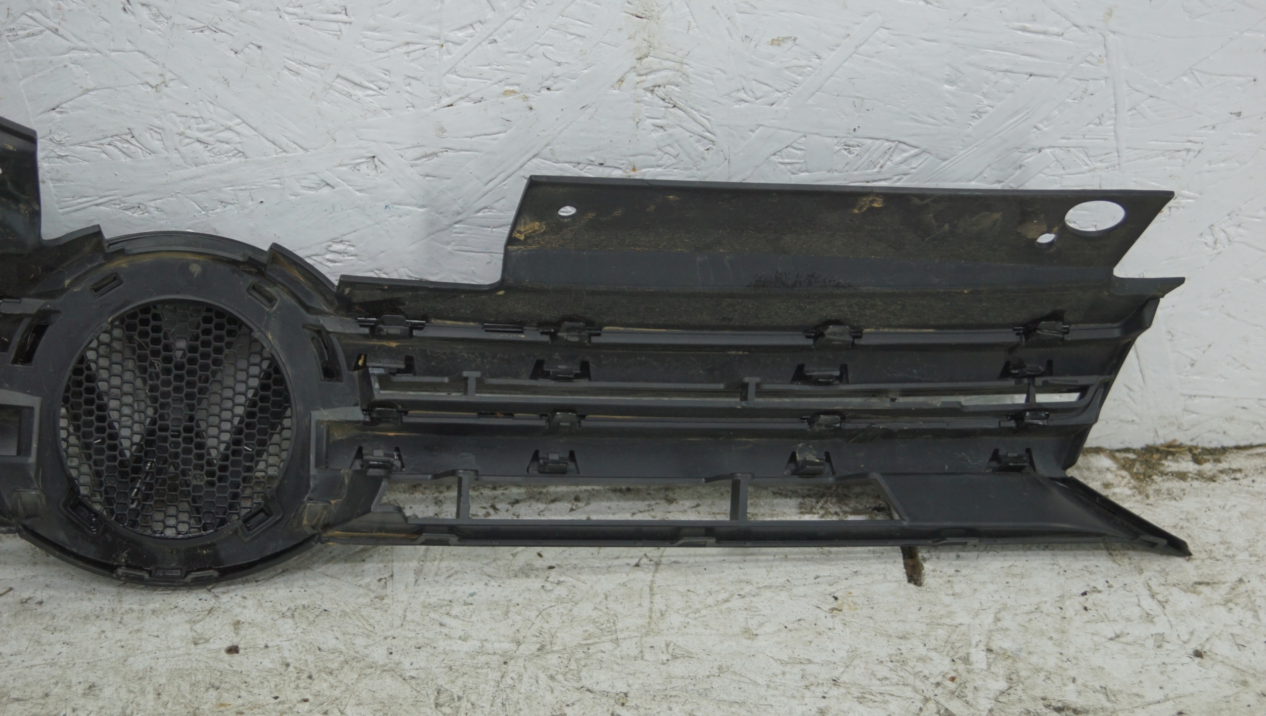 решетка радиатора vw GOLF VI 6