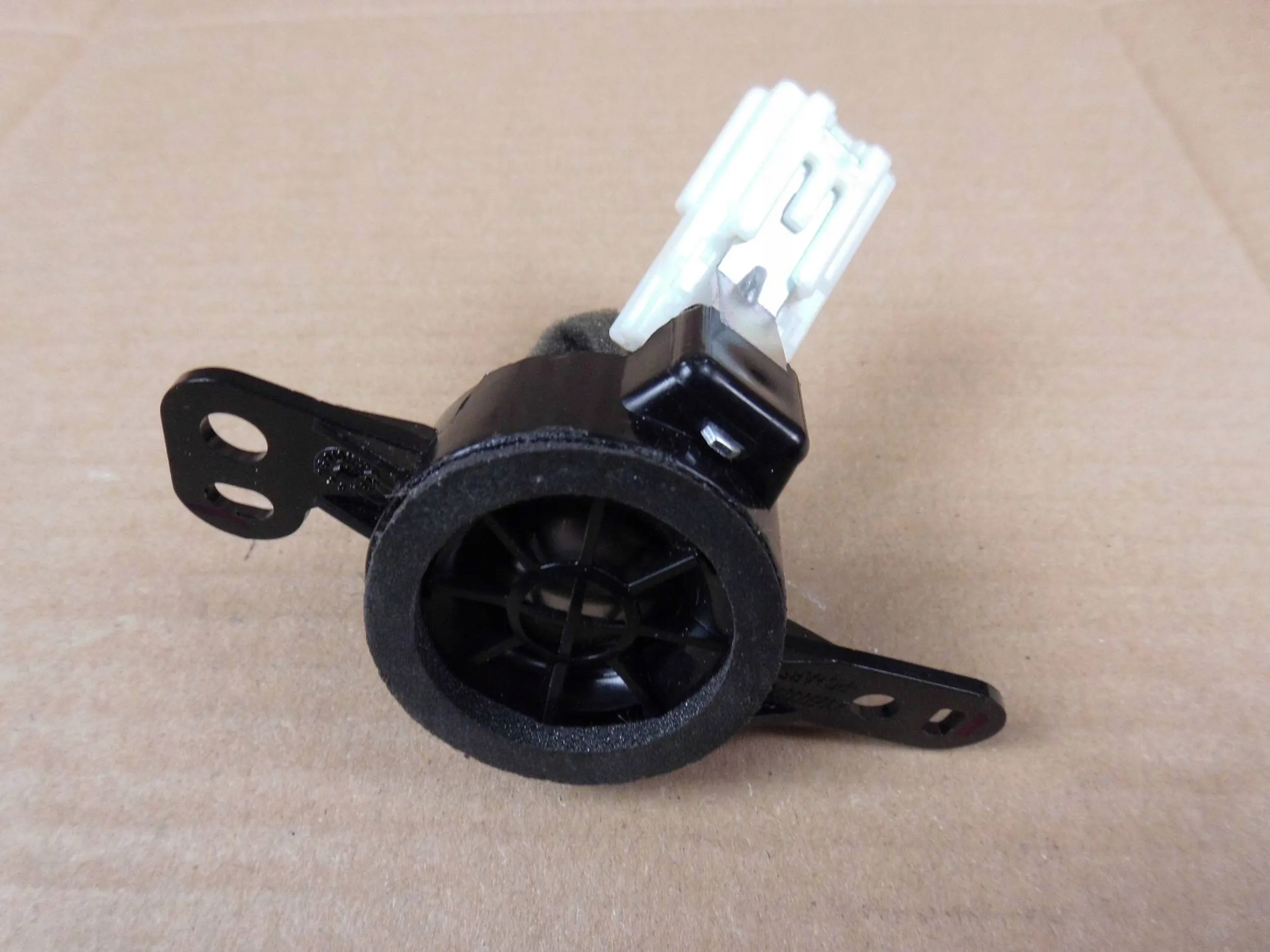Toyota Land Cruiser J150 speaker right JBL
