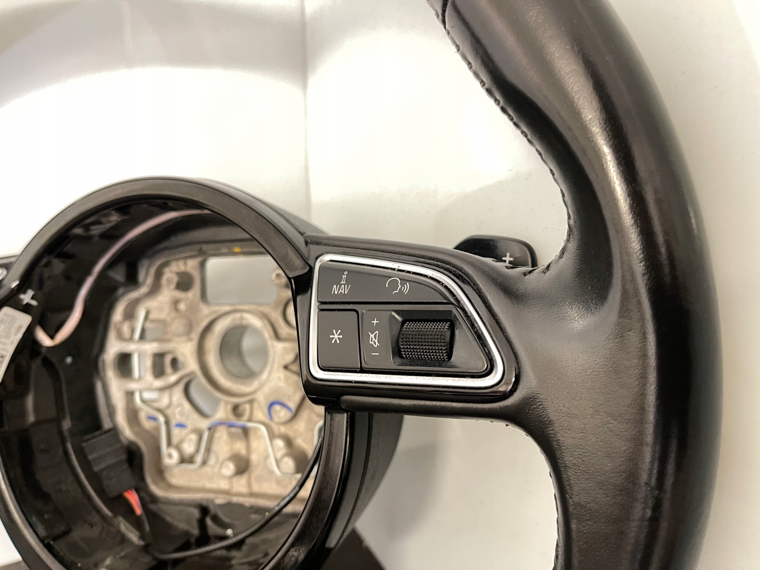AUDI A6 C7 4G0 steering wheel, leather with shifting 4G0419091S SOUL nice