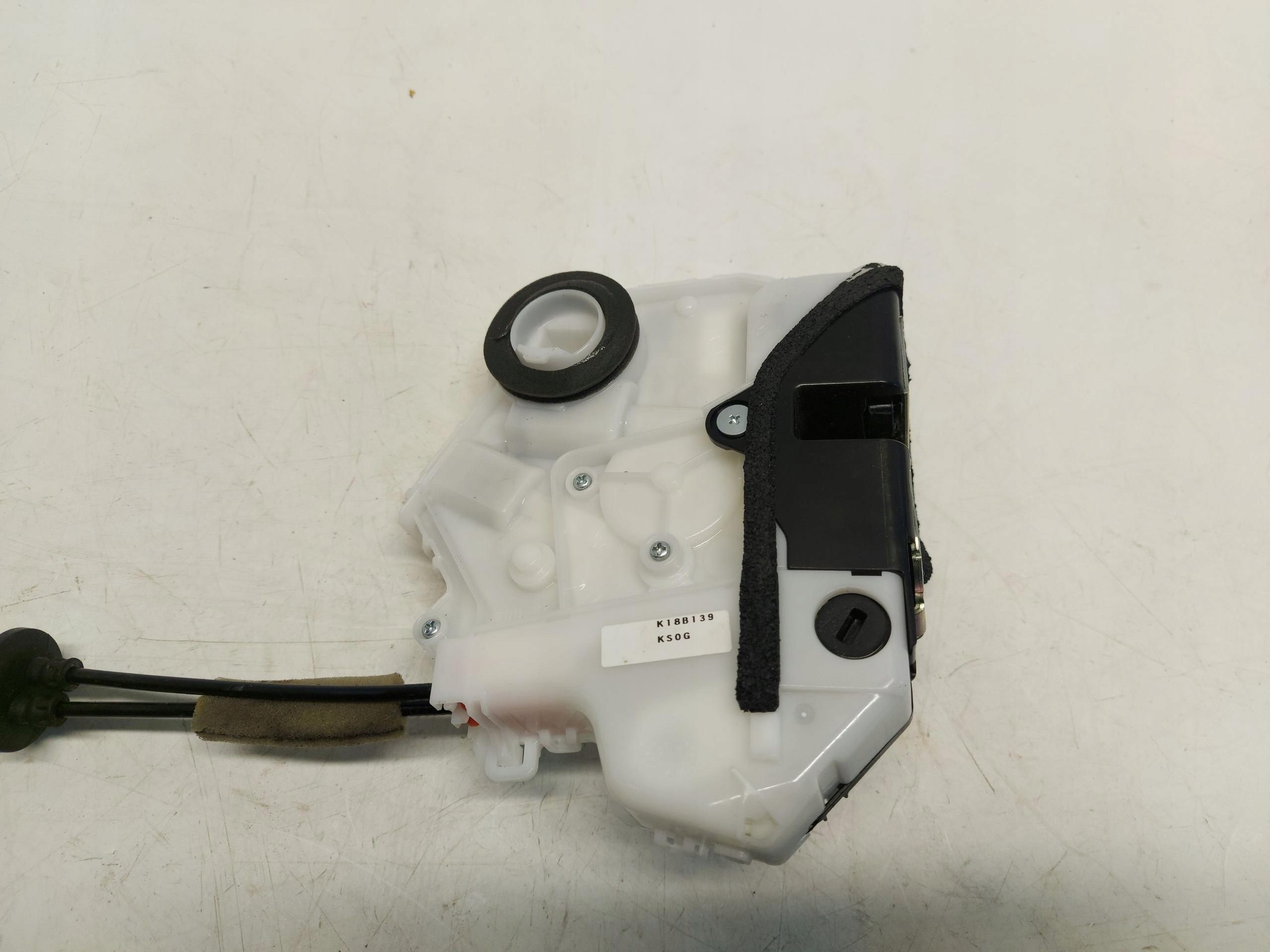 Mazda CX60 PHEV lock door right rear part
