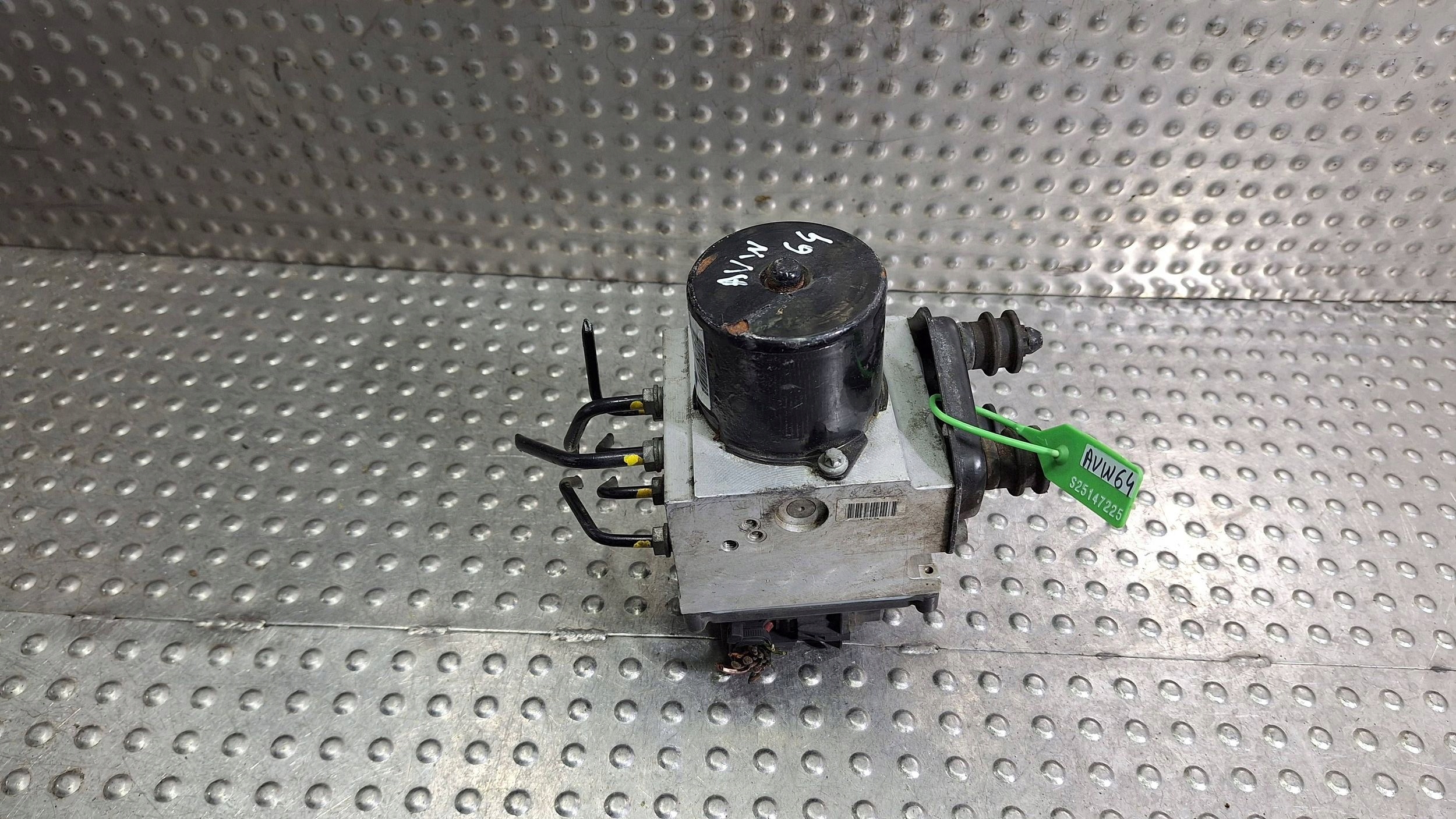 pump control unit ABS 3C0614095P VW PASSAT B6