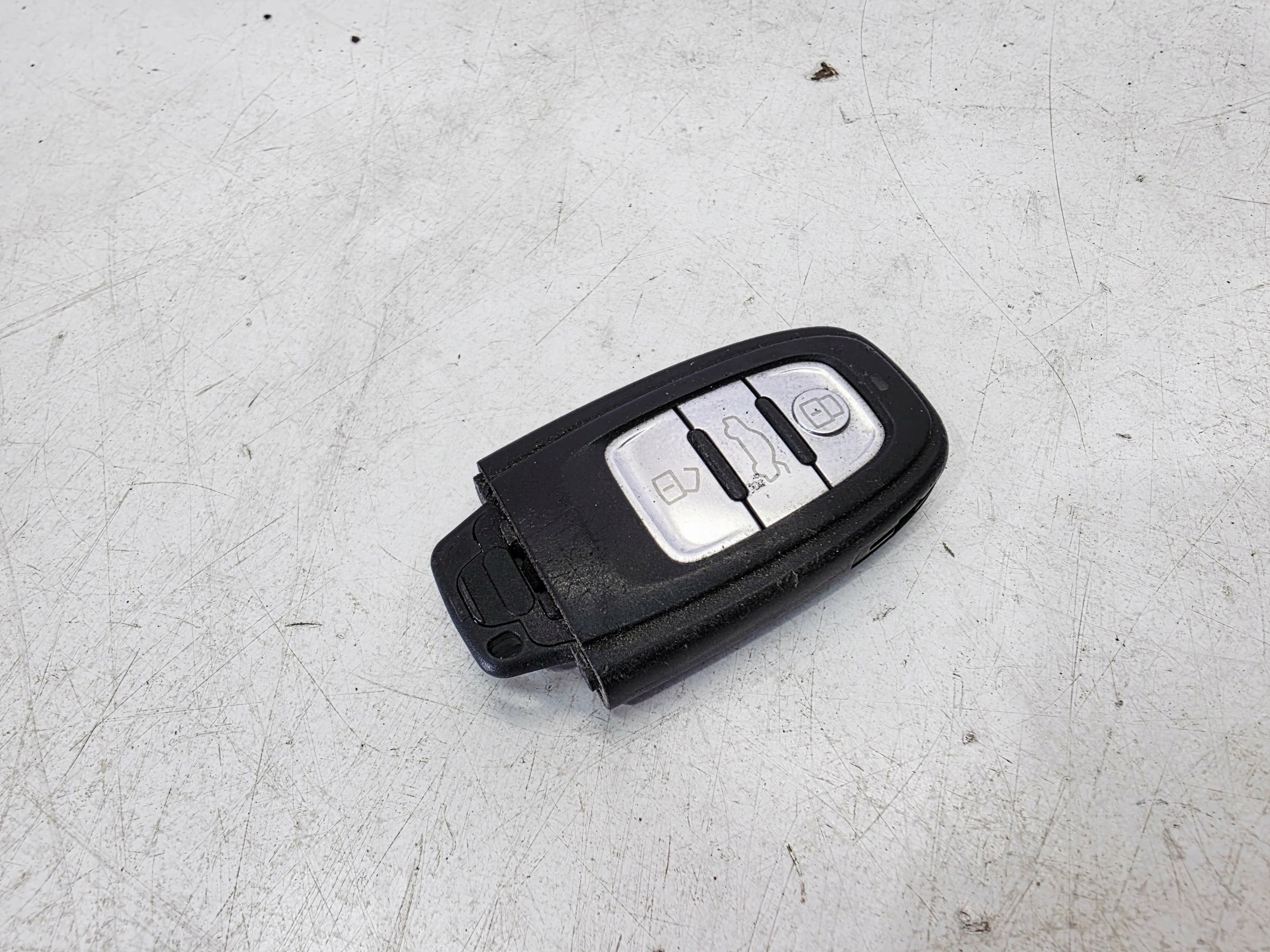 key PILOT AUDI A4 B8 A5 8T Q5 8R 8T0959754D