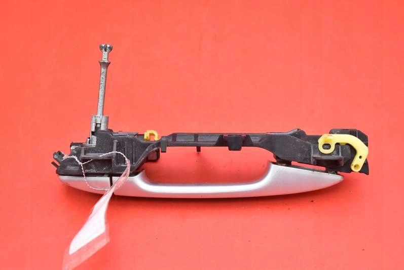 handle left front front 1F7 TOYOTA AVENSIS T27 09-11
