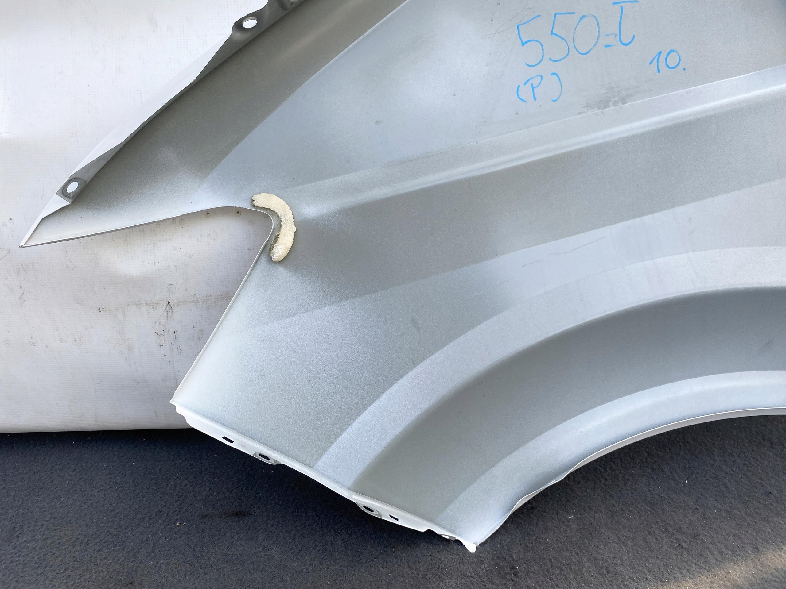 VW CRAFTER 2 MAN TGE 17- fender front front right BIALY 7C0821106B ORYG.