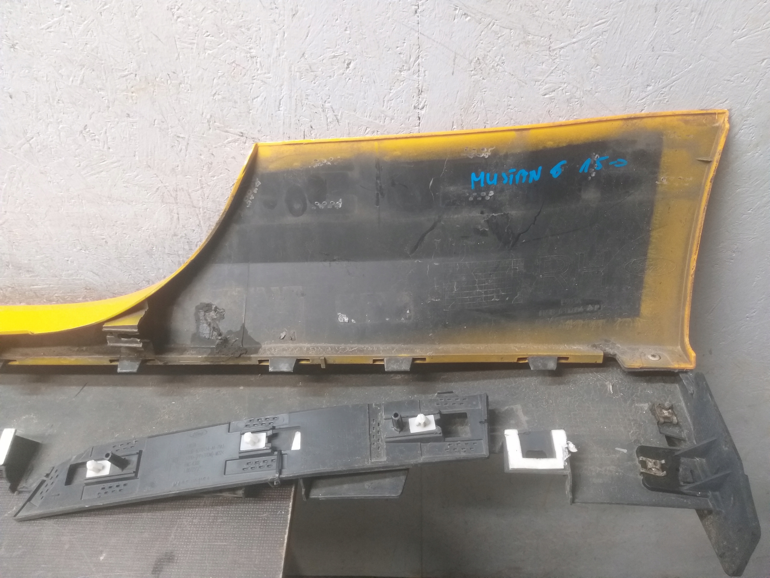 threshold moulding threshold cap right FORD MUSTANG VI 6 15- FR3B-6310154