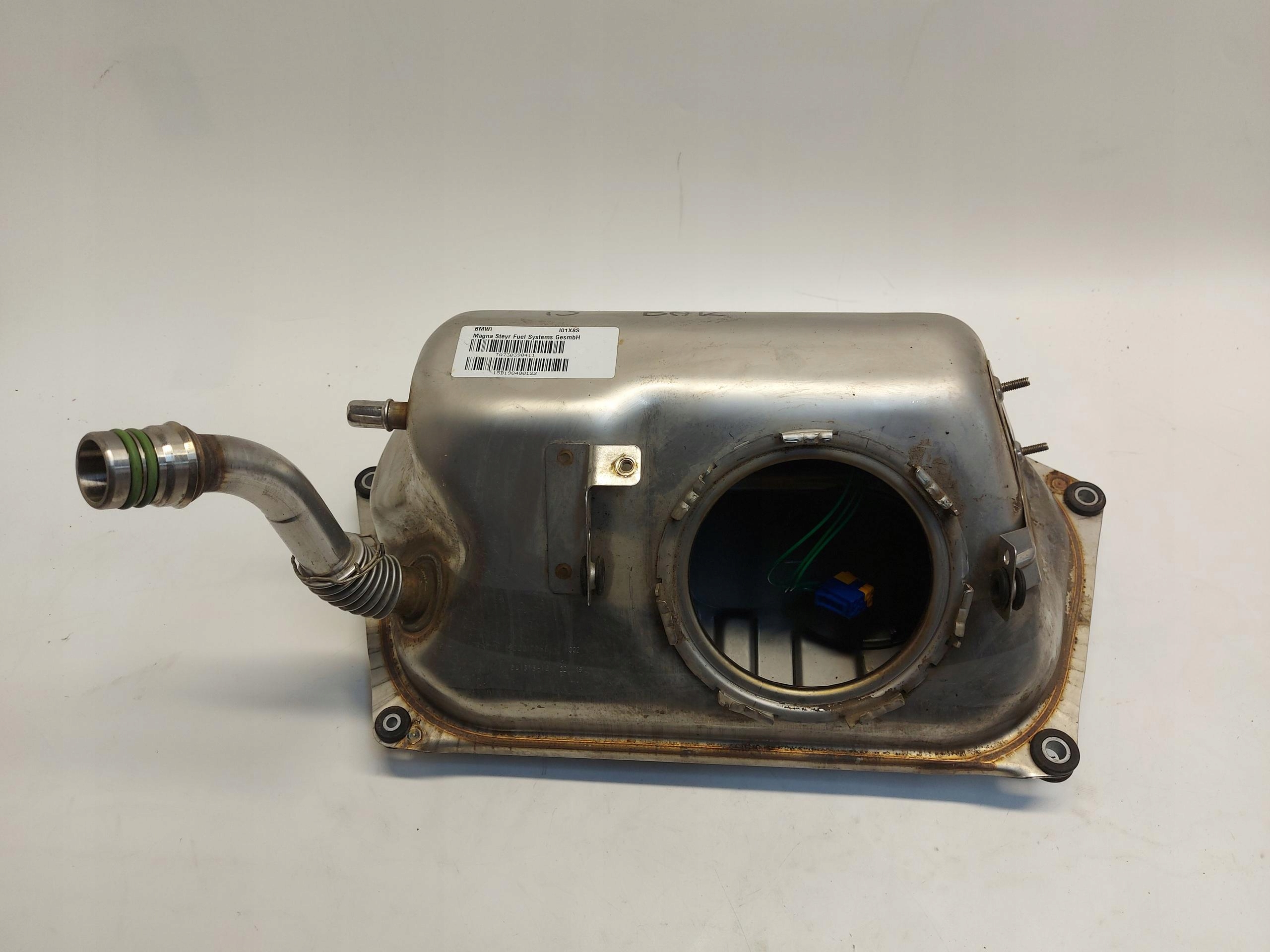 BMW i3 i01 REX tank 7303904