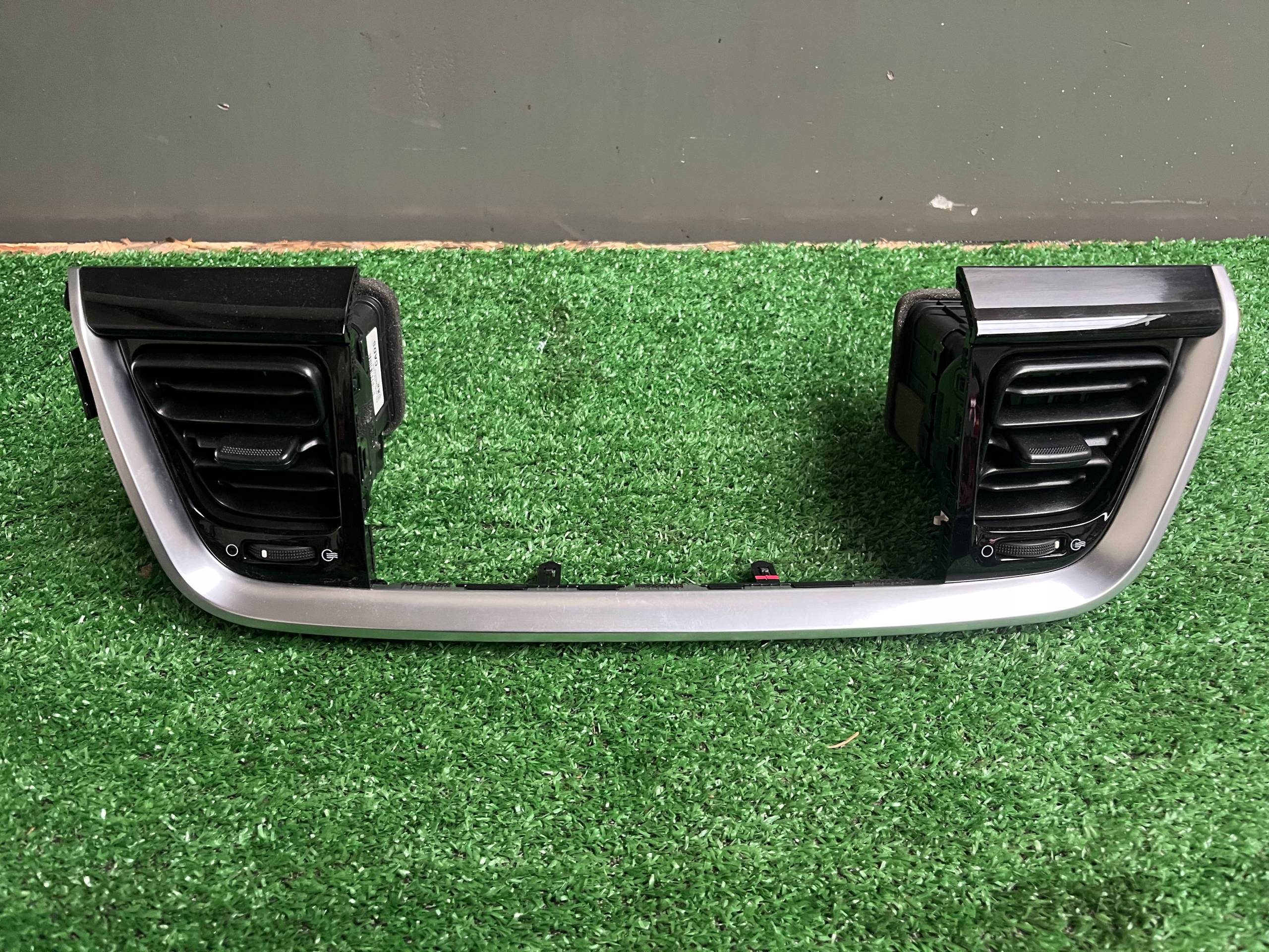 grid air conditioning devices central KIA STONIC 2018 84740-H8AD0FHS
