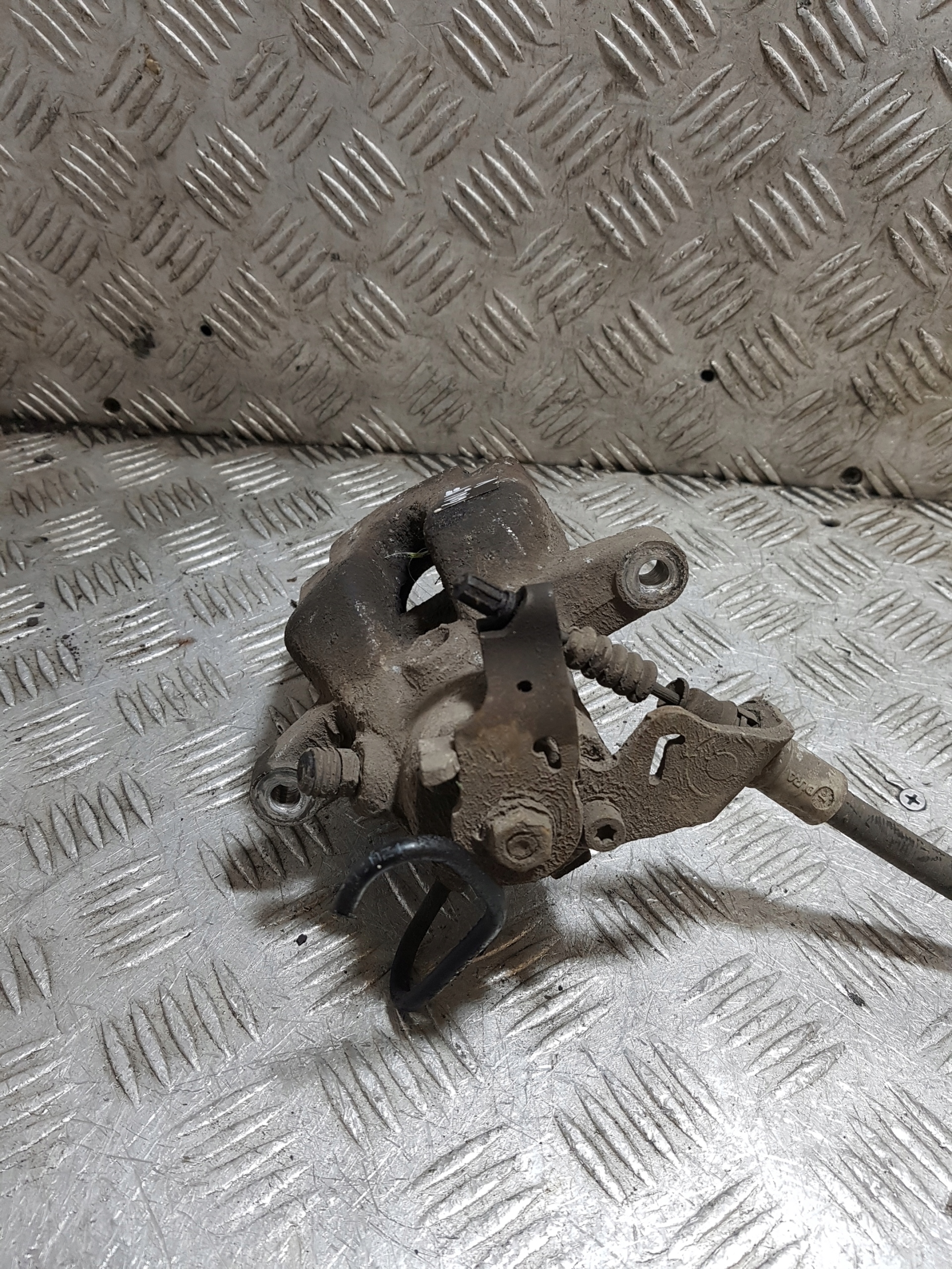 caliper brake right rear part rear VOLKSWAGEN GOLF 5