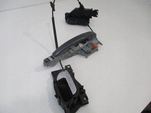 CITROEN C4 PICASSO ZAMEK DRZWI PRAWY TYŁ 6 PIN 24103158