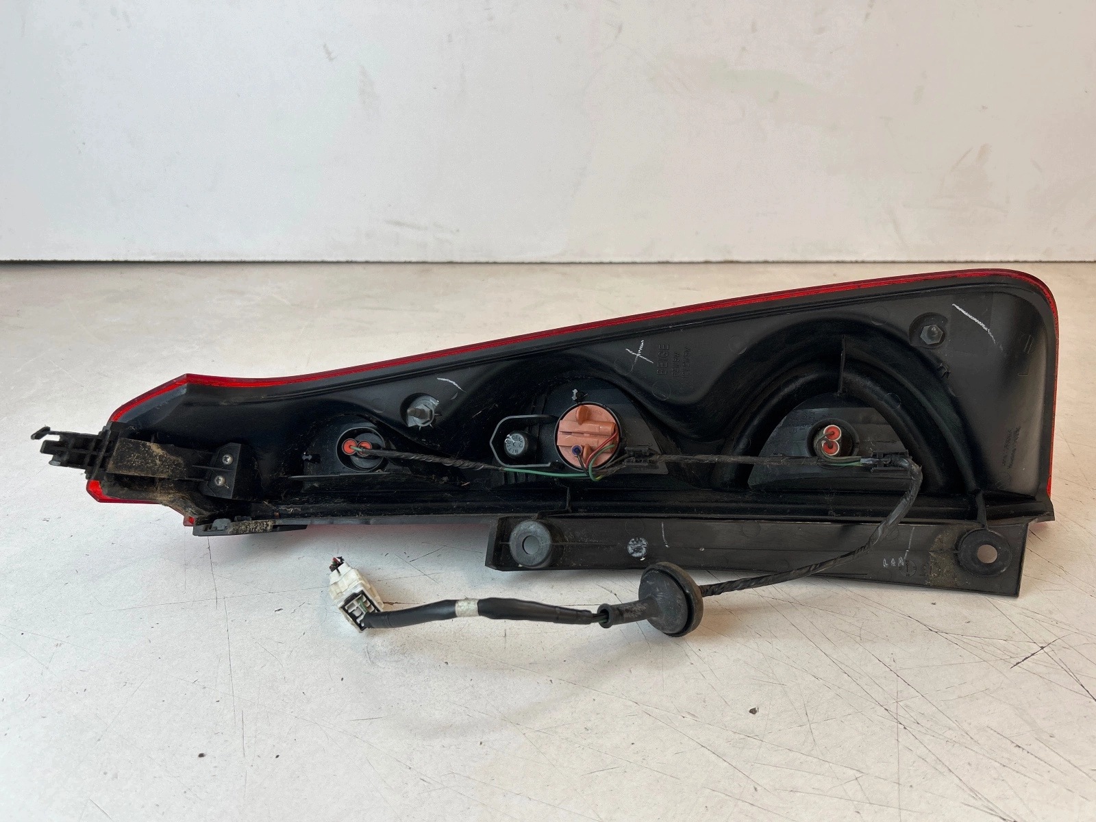 light rear part rear right Nissan Note E11 ciemna