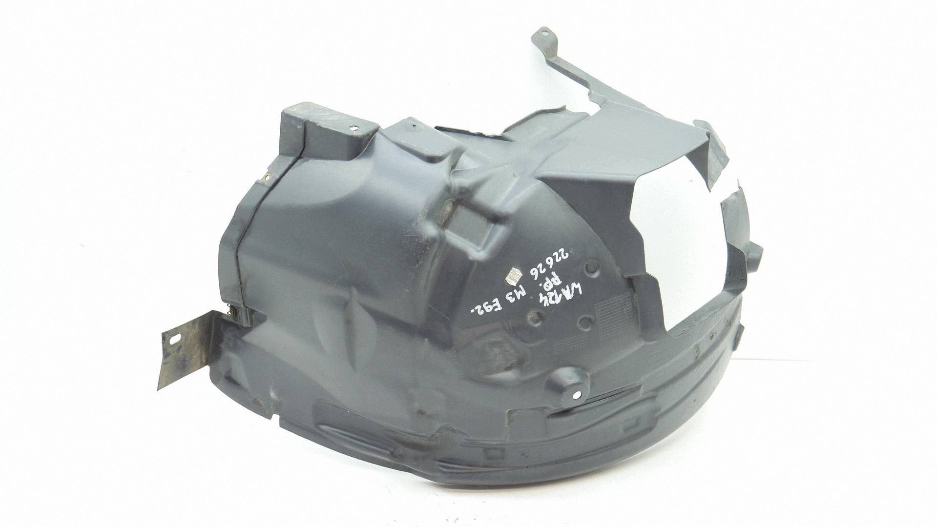 podblatník pravý předek přední BMW M3 E92 8043214
