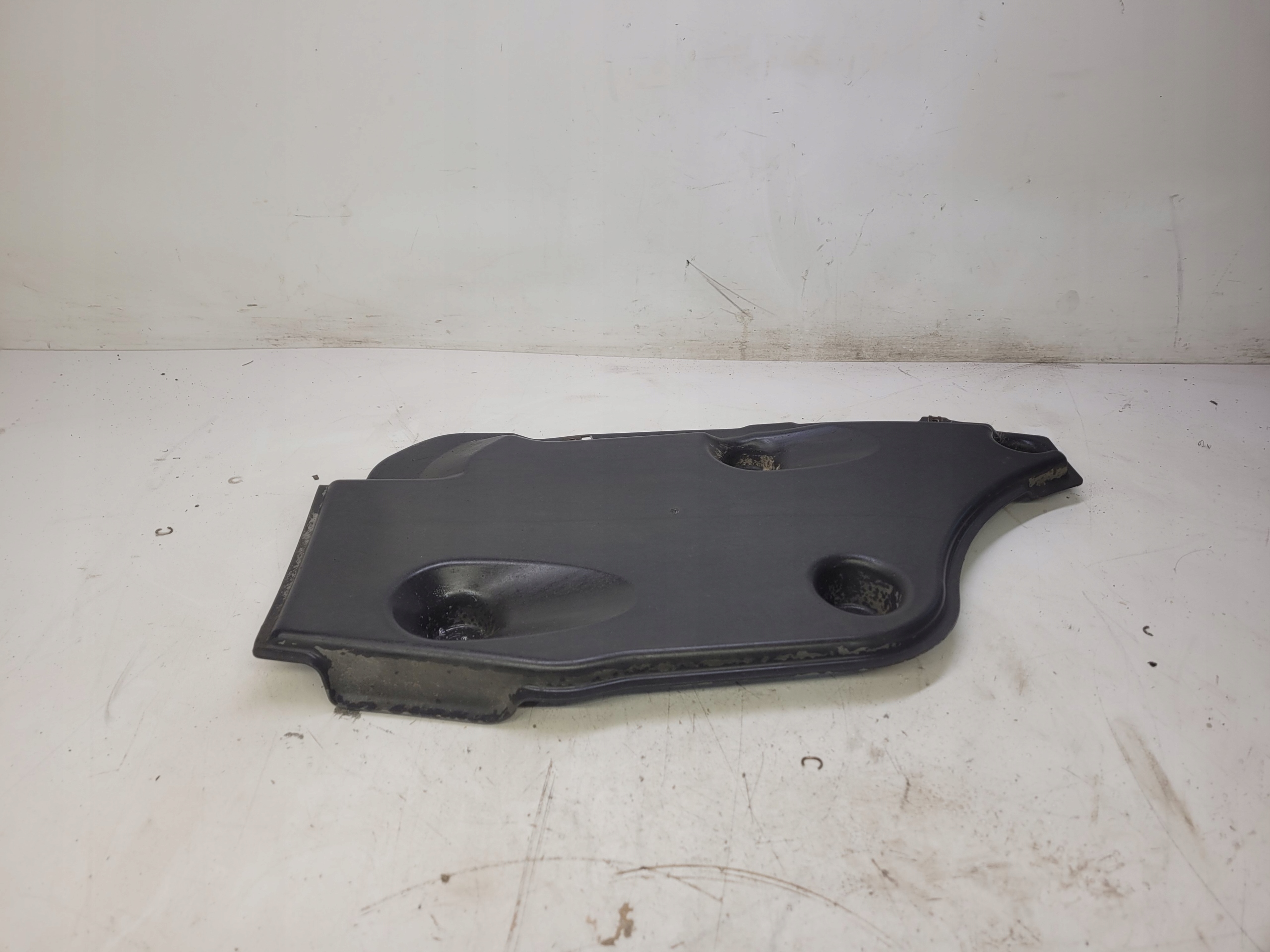 cover chassis left rear part AUDI A6 C7 4G0825215B