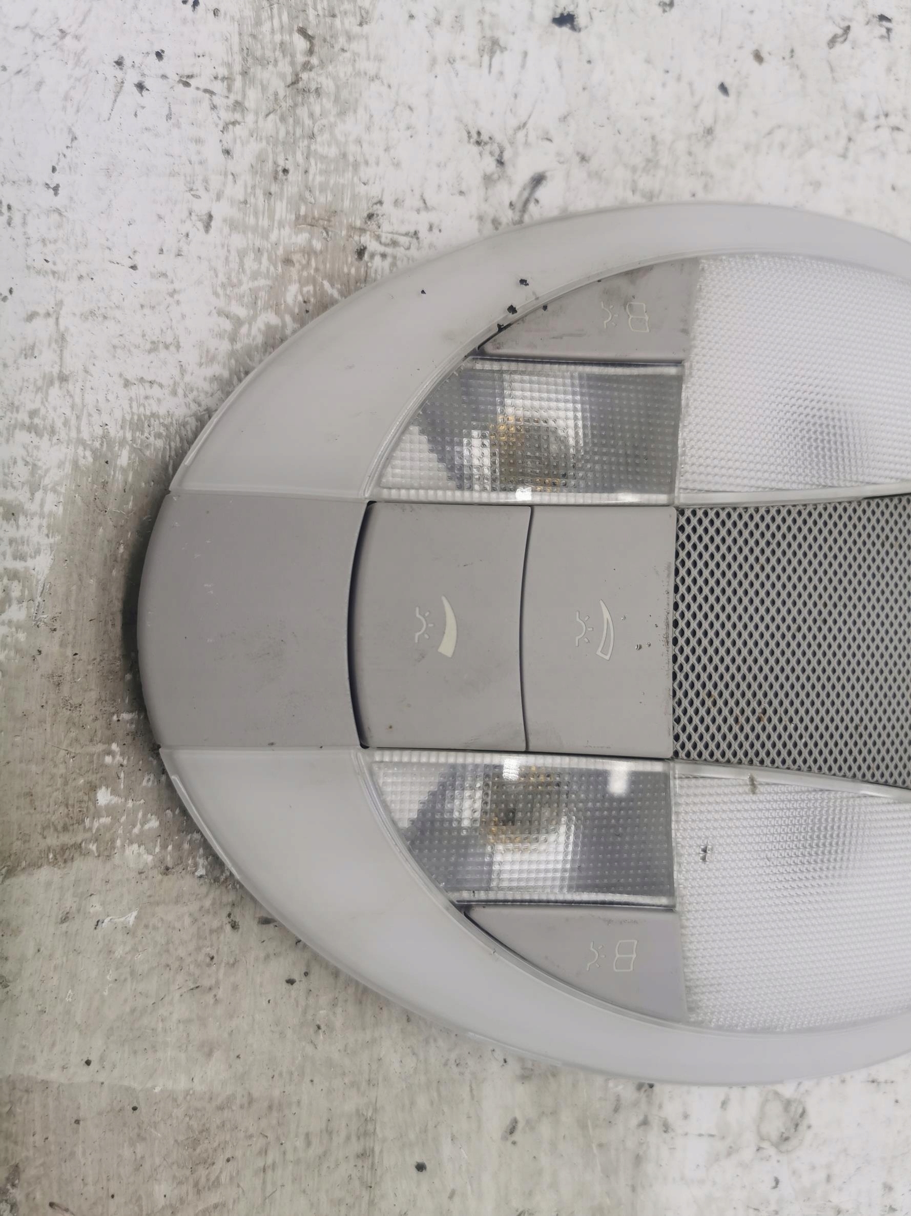 FANALE CIELO INTERNO MERCEDES E-KLASA W211 02-09