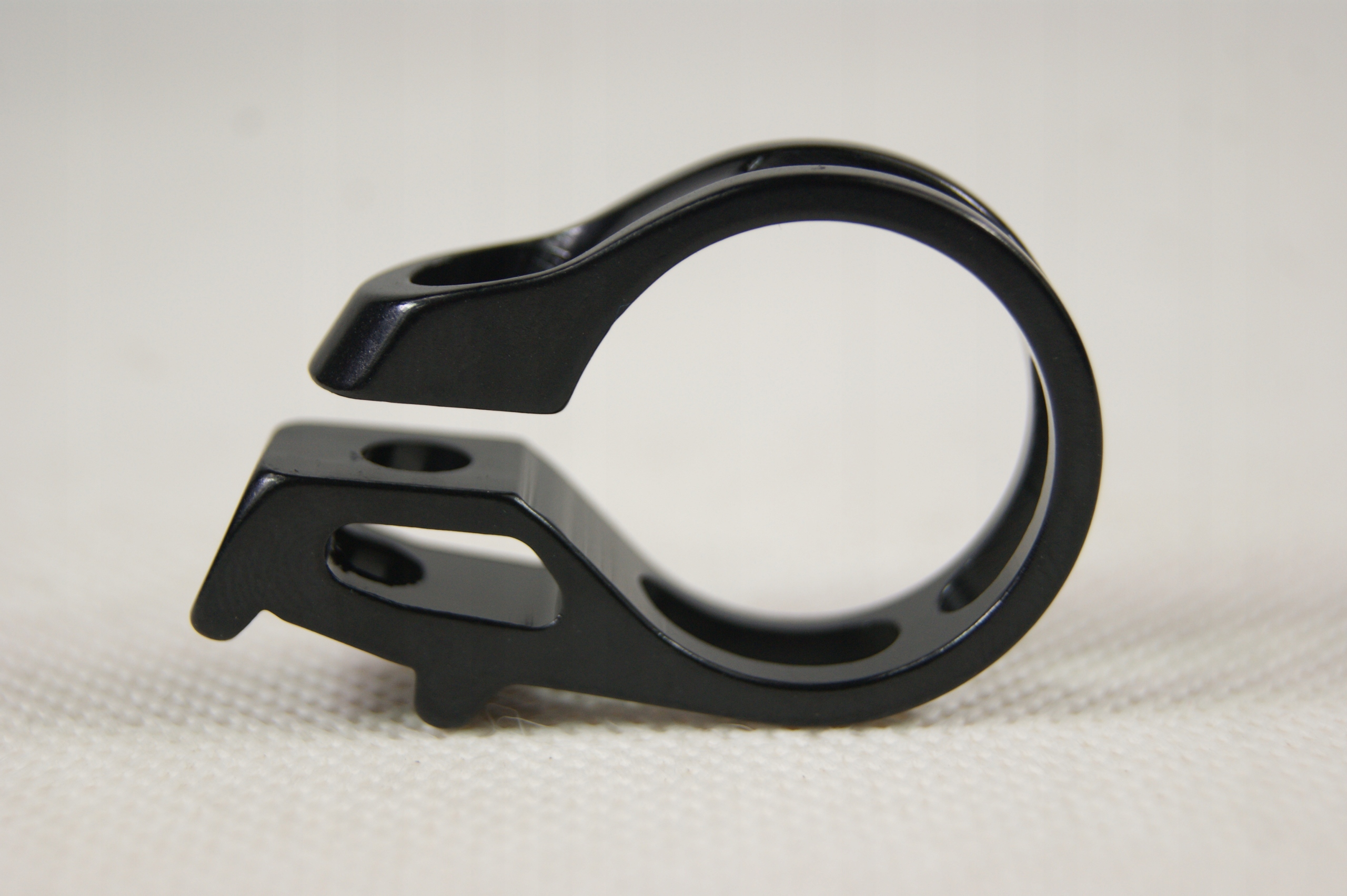 Obejma manetki - SRAM TRIGGER - ALUMINIUM CNC + ŚRUBA Marka SRAM