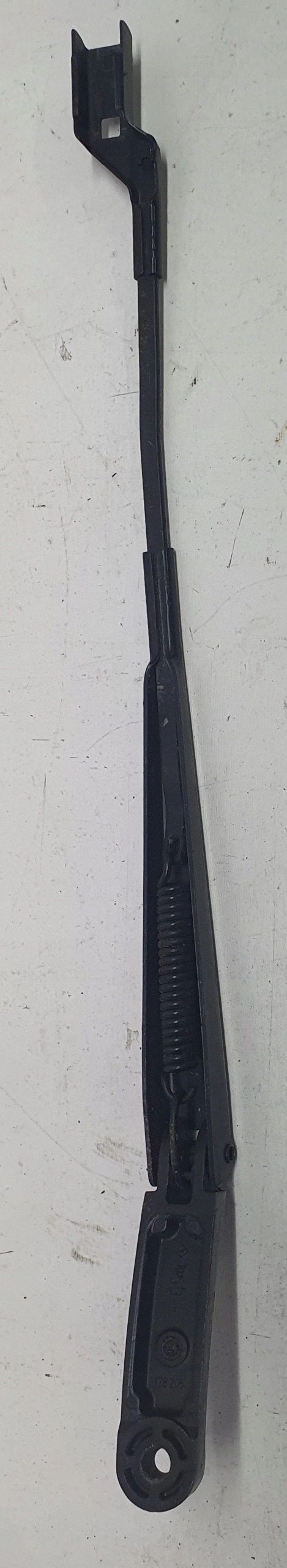 wiper arm right VW Tiguan and 5N