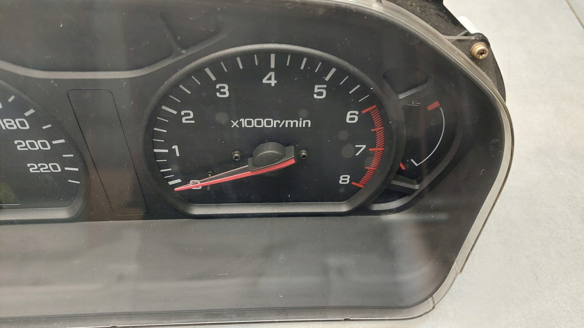dials dials SPACE WAGON III 2.4 GDI MR381549