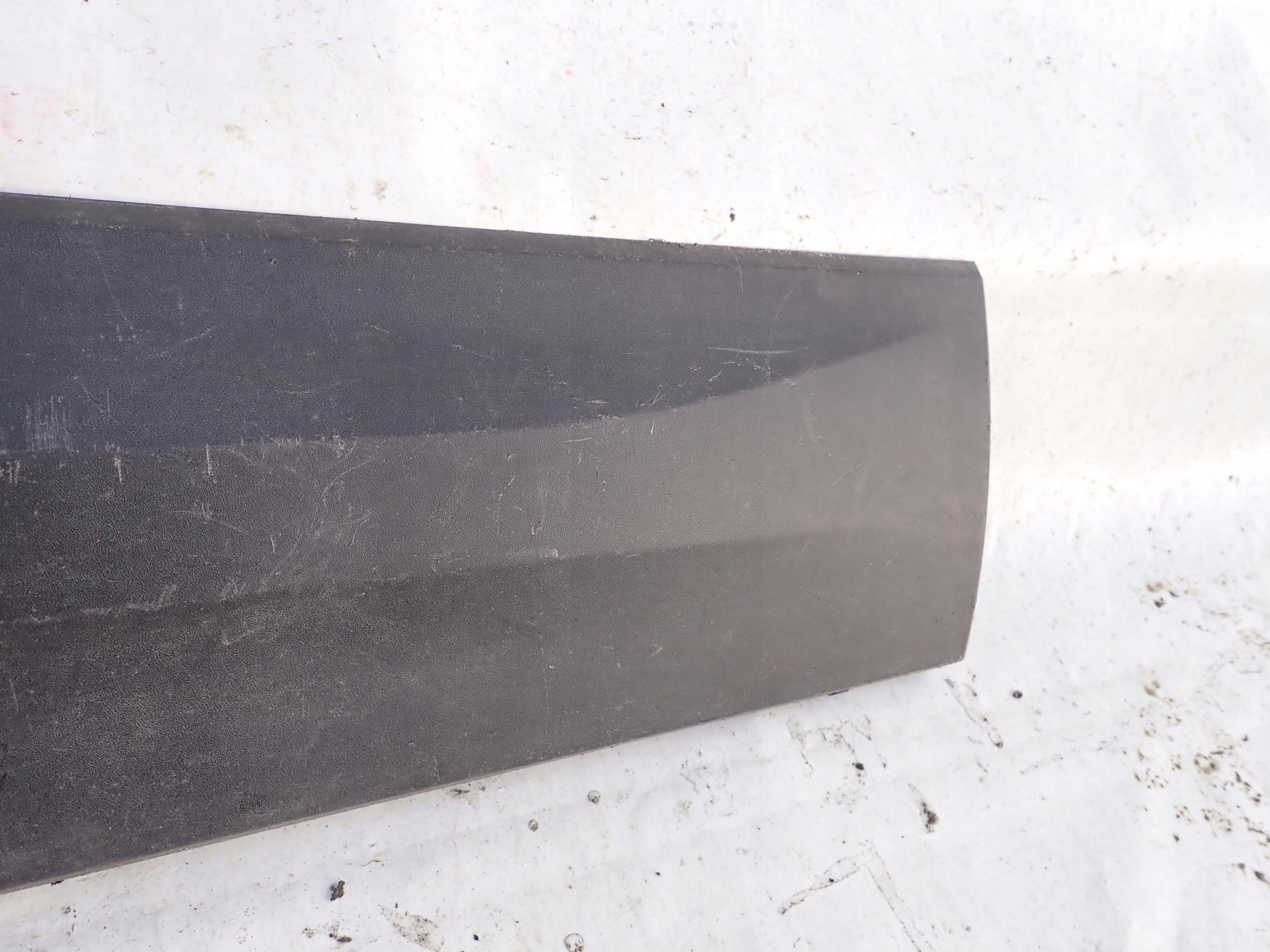 SKODA KAROQ 17- moulding door right front