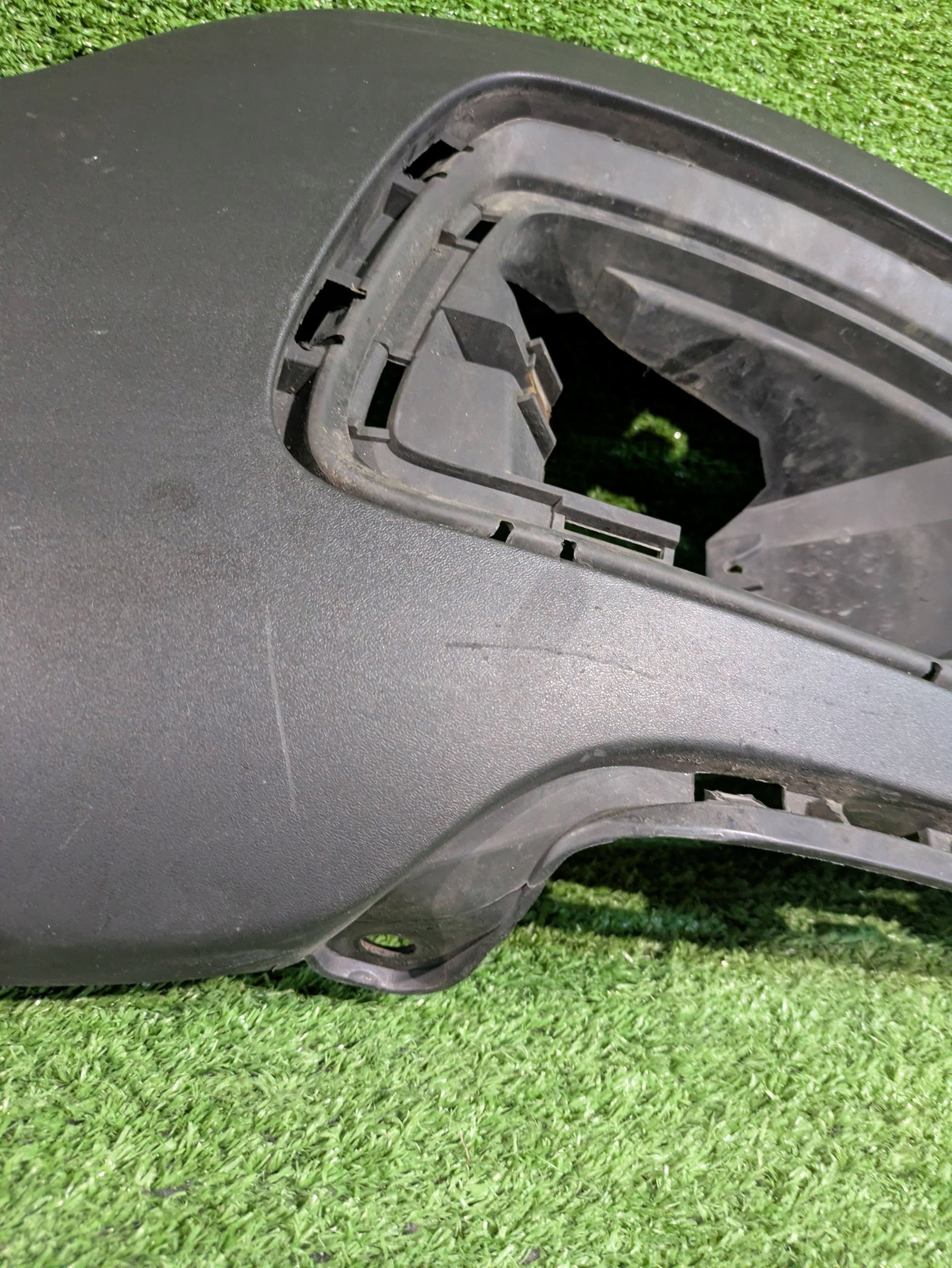 corner of a bumper right front VOLVO XC70 08- NR.57