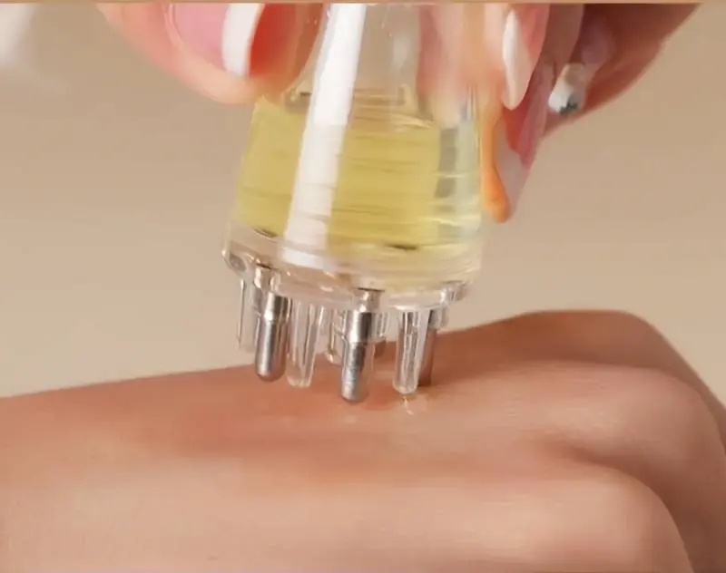 ALIKATOR MASAŻER DOZOWNIK DO WCIEREK SKÓRY GŁOWY OLEJEK SKÓRA Kod producenta IsabelleNails