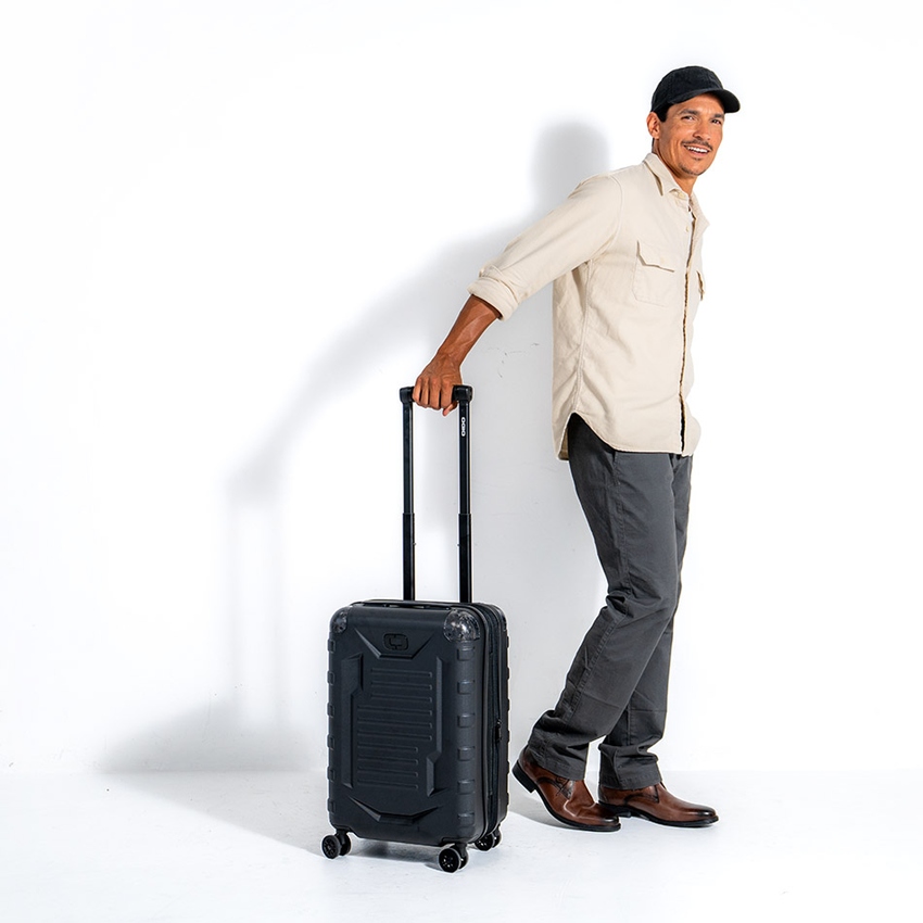 Ogio Kufr Renegade Vault 20 Hard Black A20192_B0074_NA